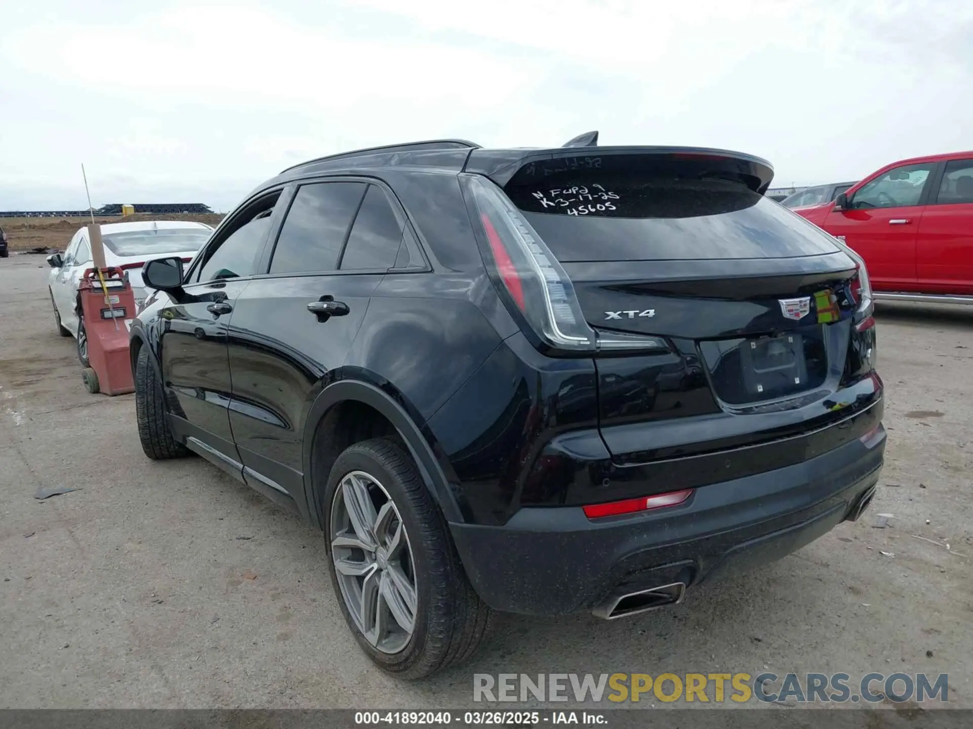 3 fotografías del automóvil dañado 1GYFZER4XPF188577 CADILLAC XT4 2023