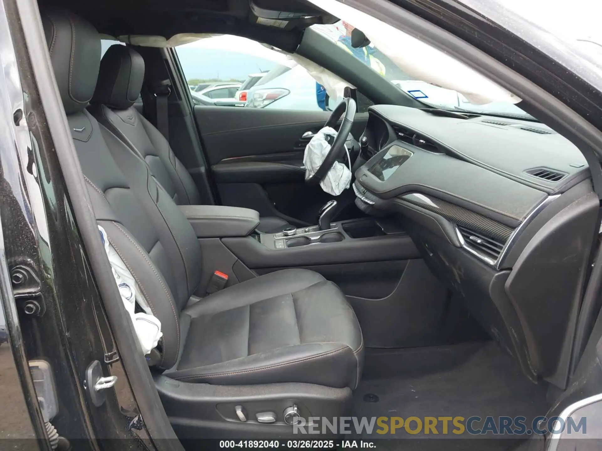 5 fotografías del automóvil dañado 1GYFZER4XPF188577 CADILLAC XT4 2023
