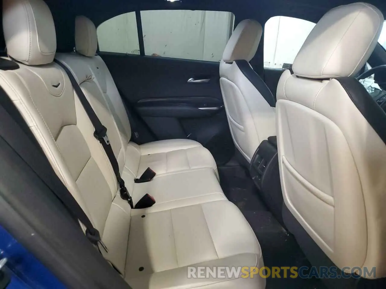 11 fotografías del automóvil dañado 1GYFZFR47PF153453 CADILLAC XT4 2023