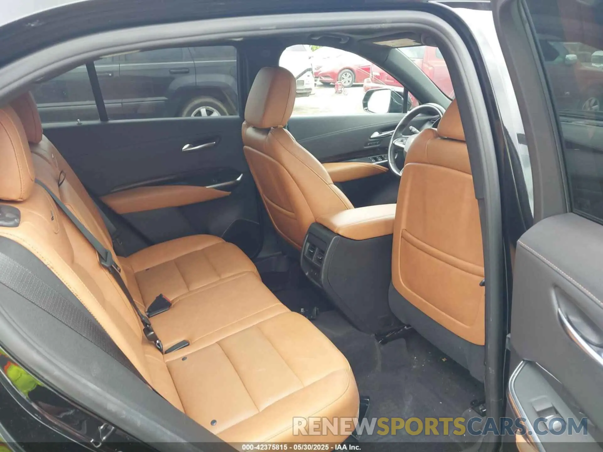 8 fotografías del automóvil dañado 1GYFZFR48PF108344 CADILLAC XT4 2023