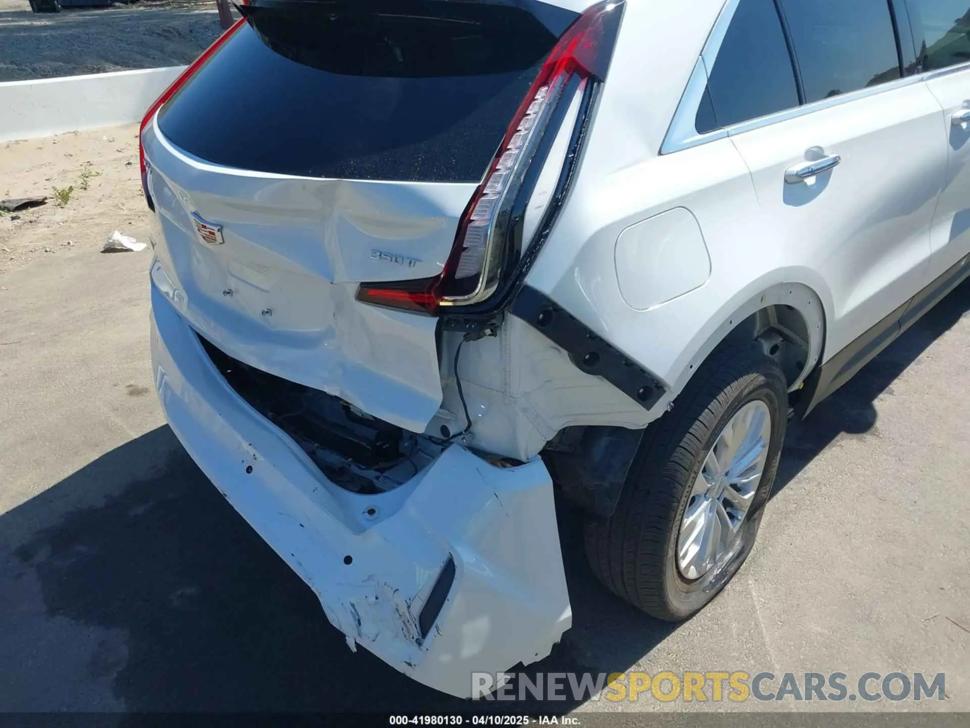6 fotografías del automóvil dañado 1GYAZAR42RF168331 CADILLAC XT4 2024