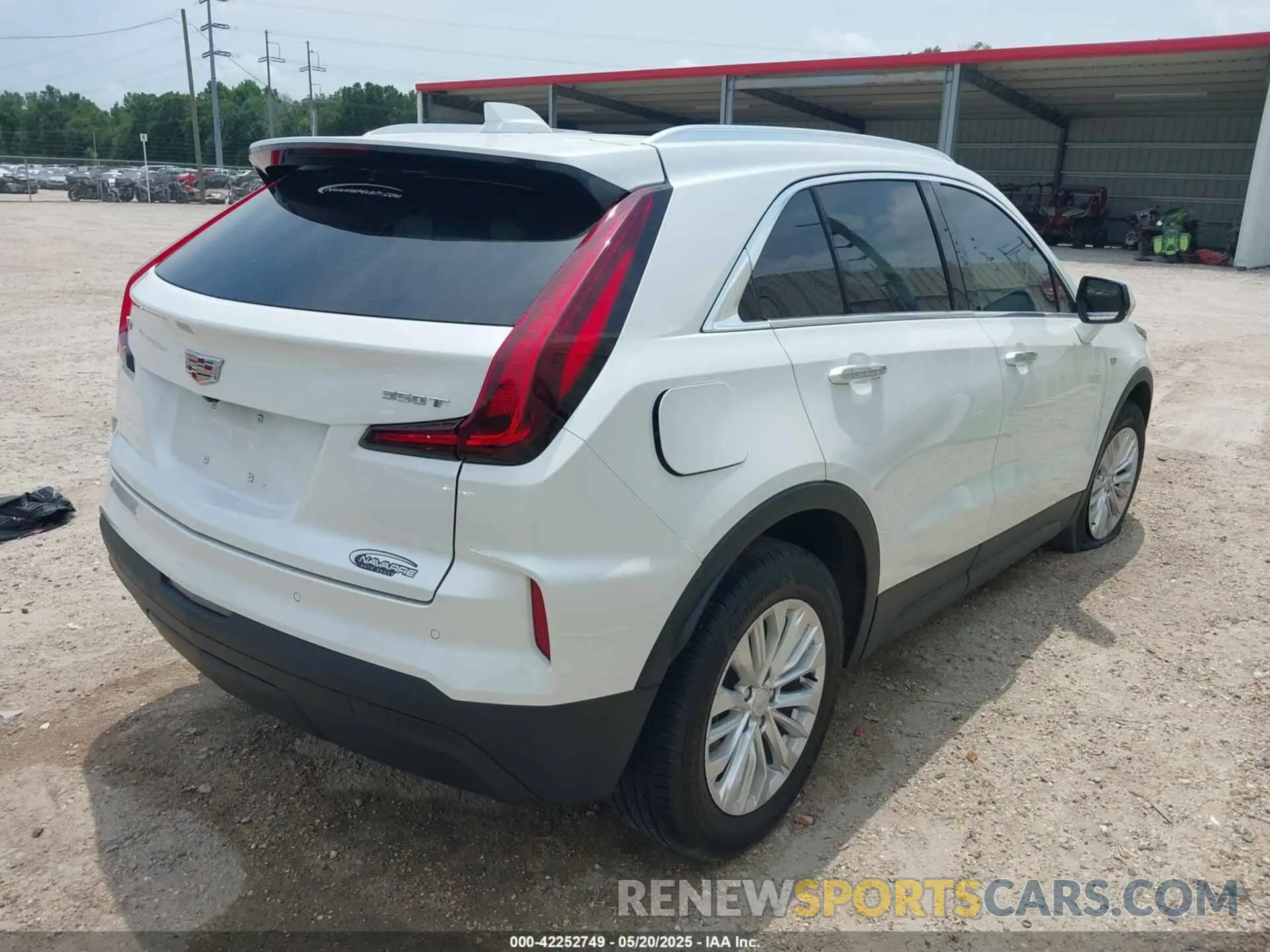 4 fotografías del automóvil dañado 1GYAZAR47RF145725 CADILLAC XT4 2024