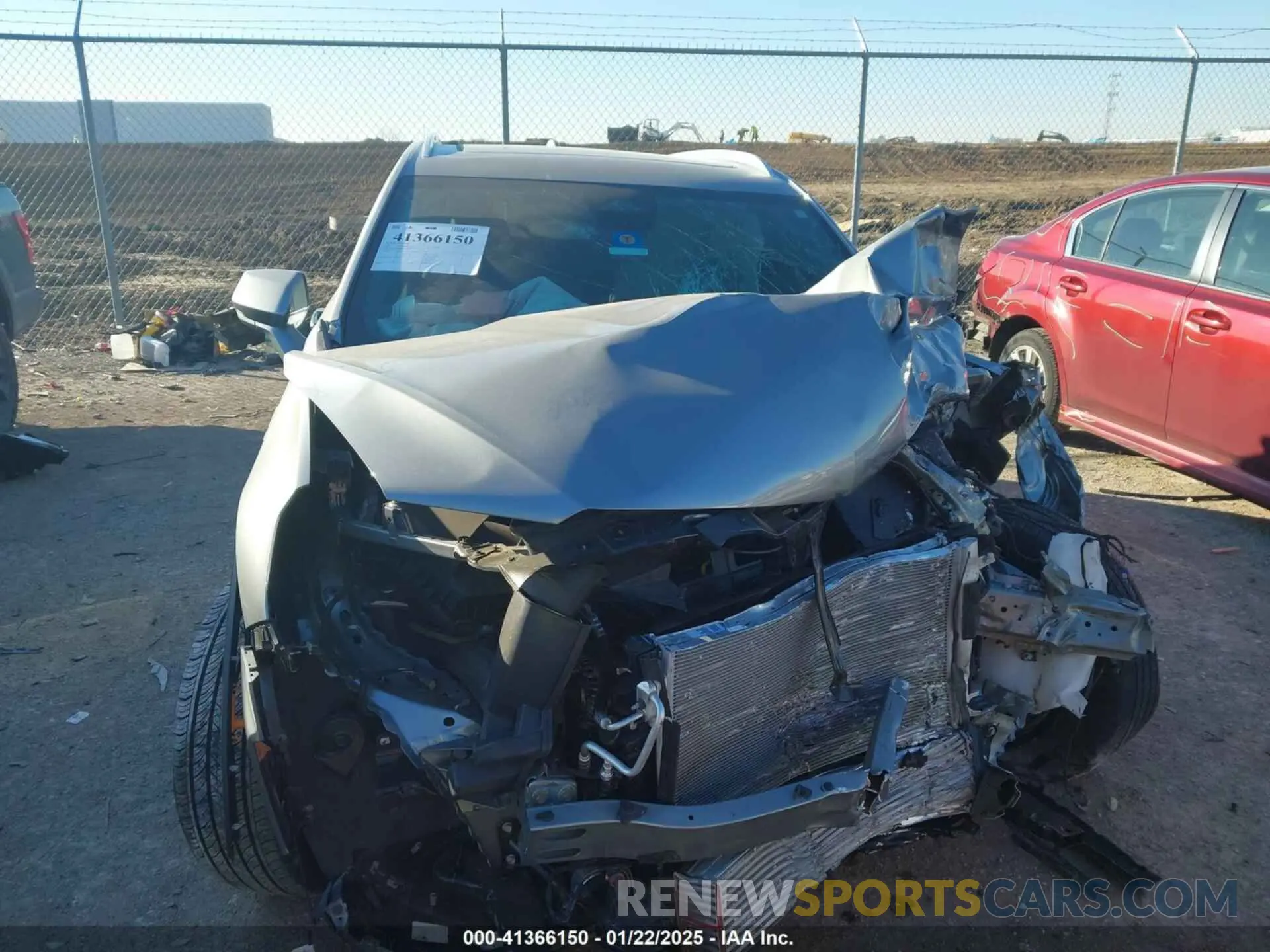 11 fotografías del automóvil dañado 1GYFZCR40RF158284 CADILLAC XT4 2024