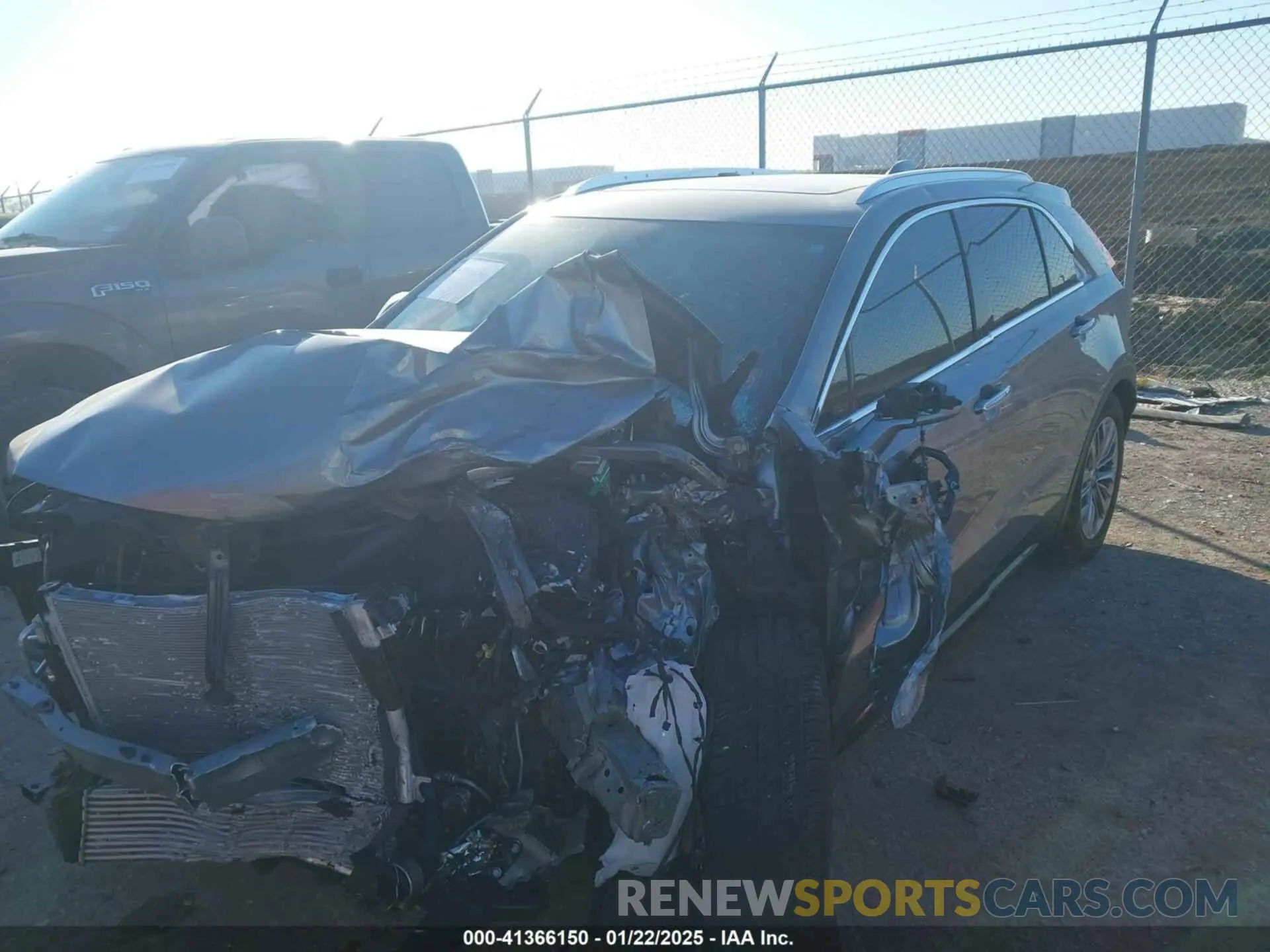 6 fotografías del automóvil dañado 1GYFZCR40RF158284 CADILLAC XT4 2024