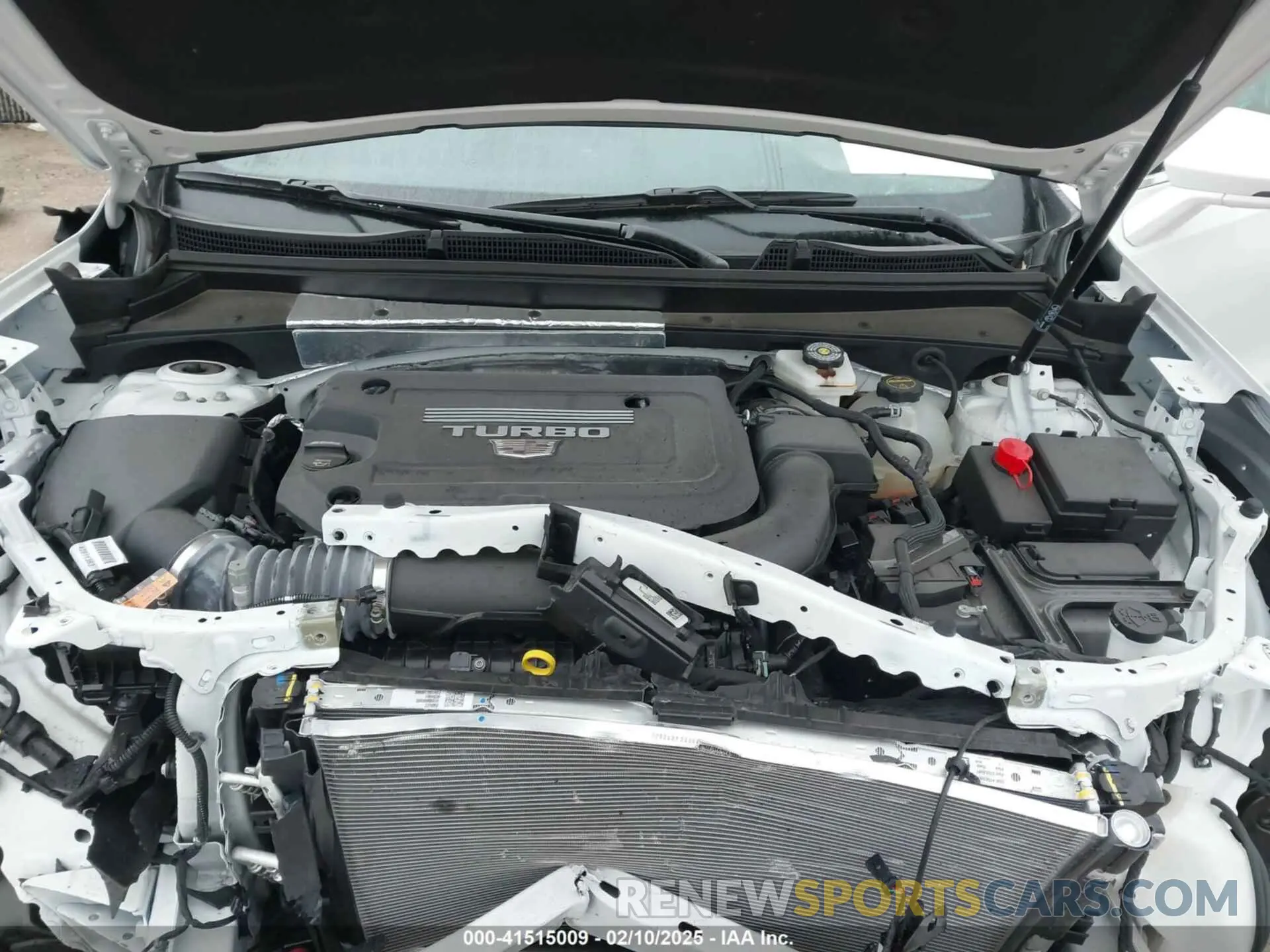 10 fotografías del automóvil dañado 1GYFZCR41RF220114 CADILLAC XT4 2024