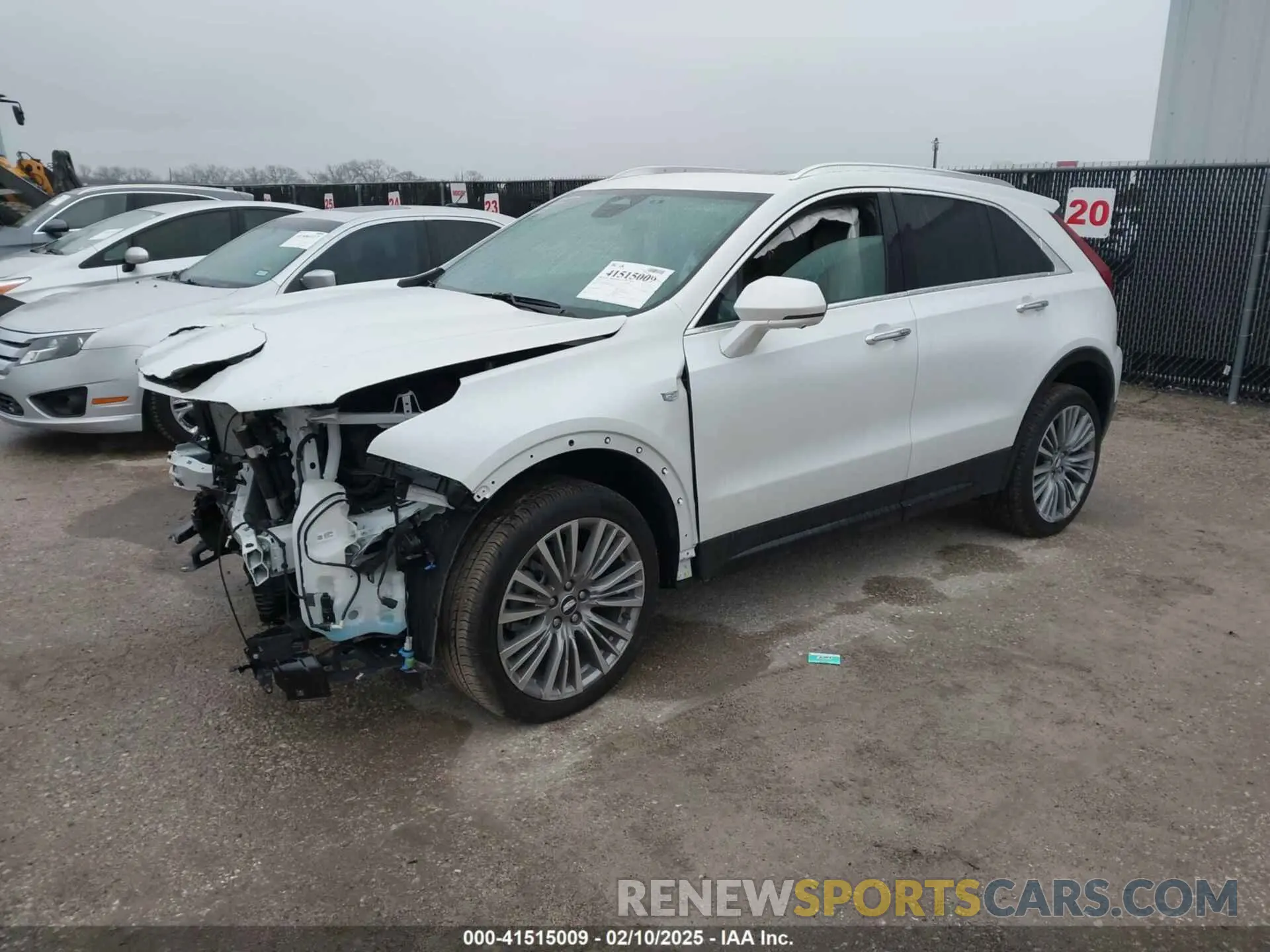2 fotografías del automóvil dañado 1GYFZCR41RF220114 CADILLAC XT4 2024
