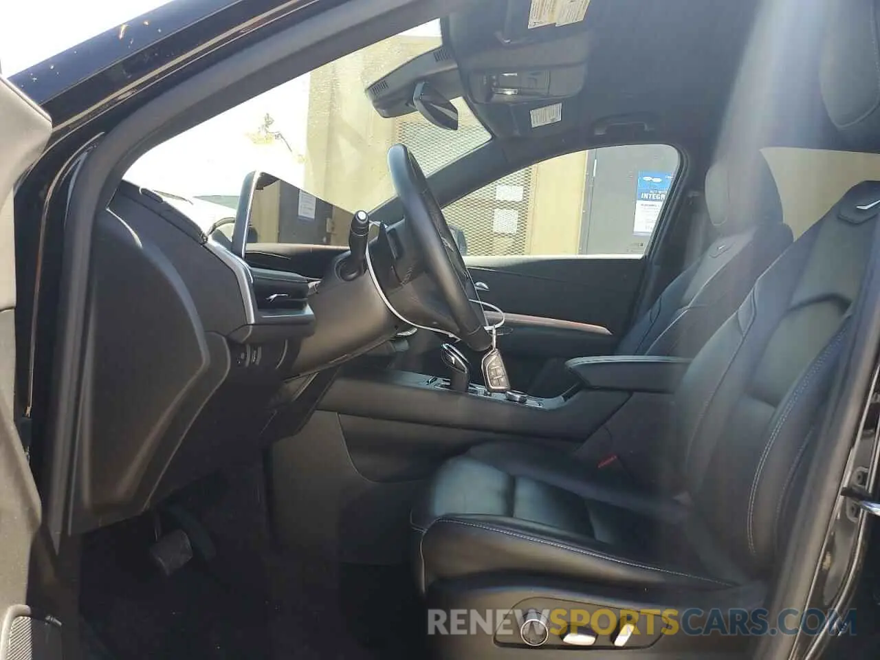 7 fotografías del automóvil dañado 1GYFZCR43RF145903 CADILLAC XT4 2024