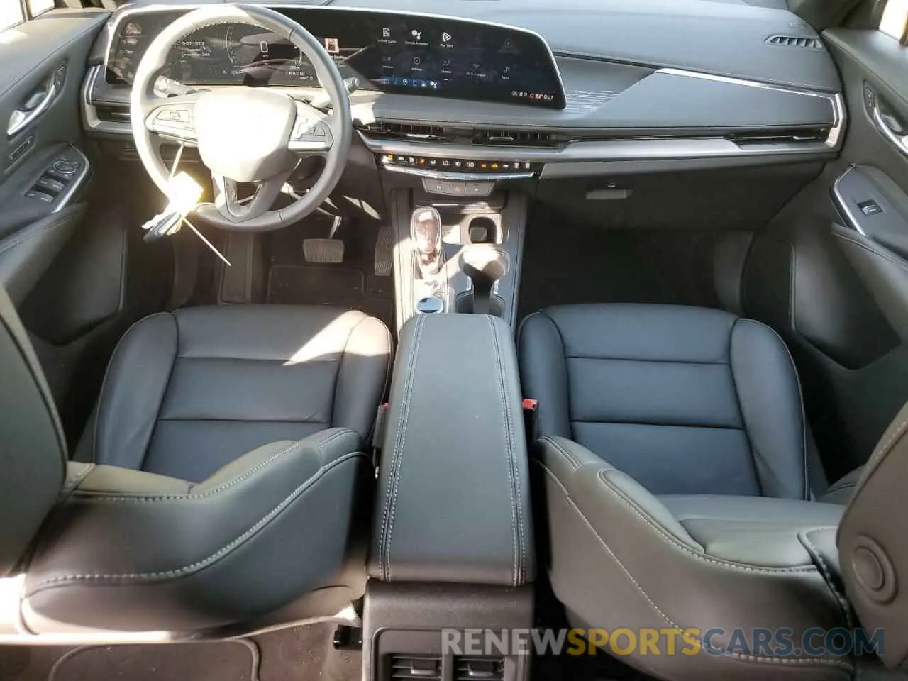 8 fotografías del automóvil dañado 1GYFZDR40RF219252 CADILLAC XT4 2024
