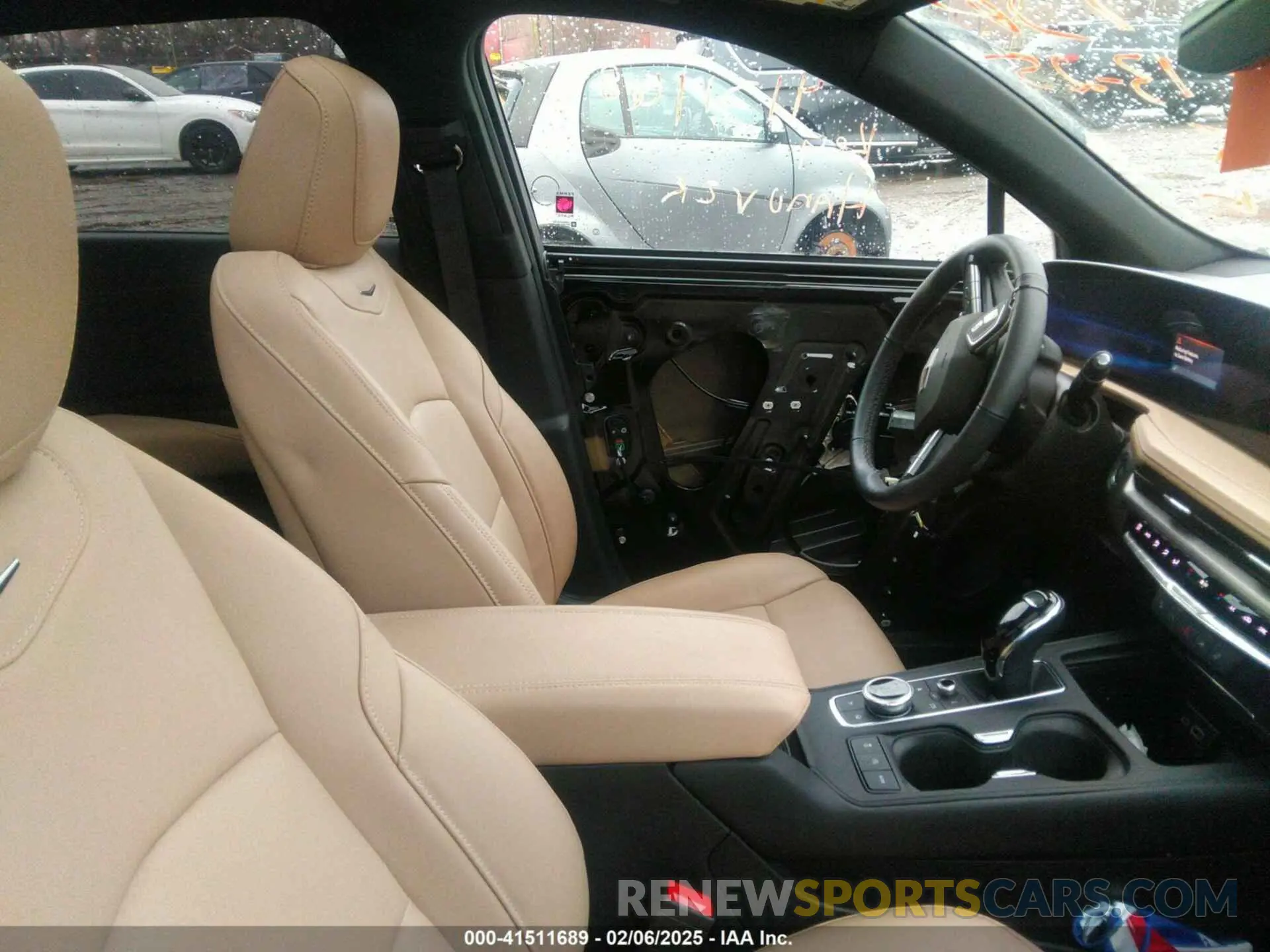 5 fotografías del automóvil dañado 1GYFZDR44RF161016 CADILLAC XT4 2024