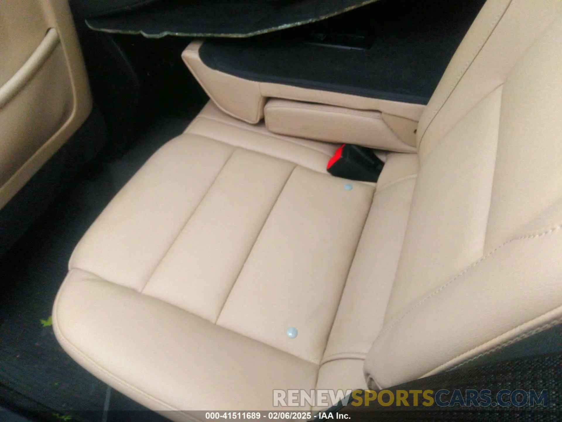 8 fotografías del automóvil dañado 1GYFZDR44RF161016 CADILLAC XT4 2024