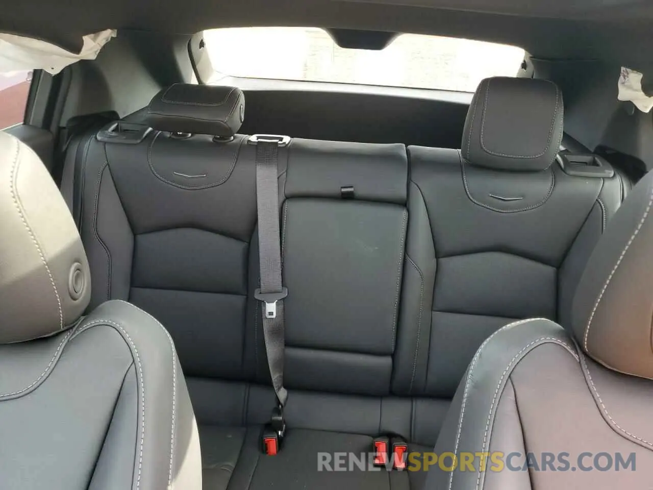 10 fotografías del automóvil dañado 1GYFZCR40SF126201 CADILLAC XT4 2025
