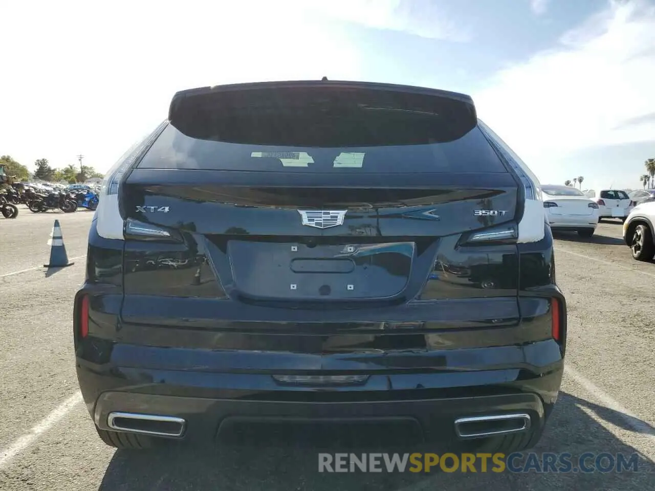 6 fotografías del automóvil dañado 1GYFZER44SF142428 CADILLAC XT4 2025