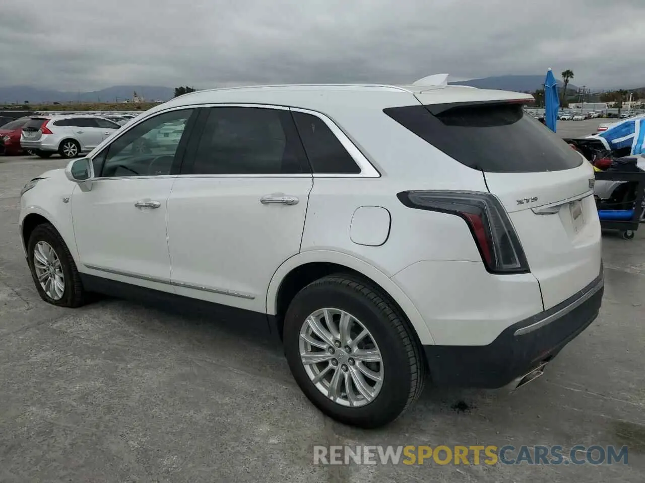 2 fotografías del automóvil dañado 1GYKNARS5KZ215029 CADILLAC XT5 2019