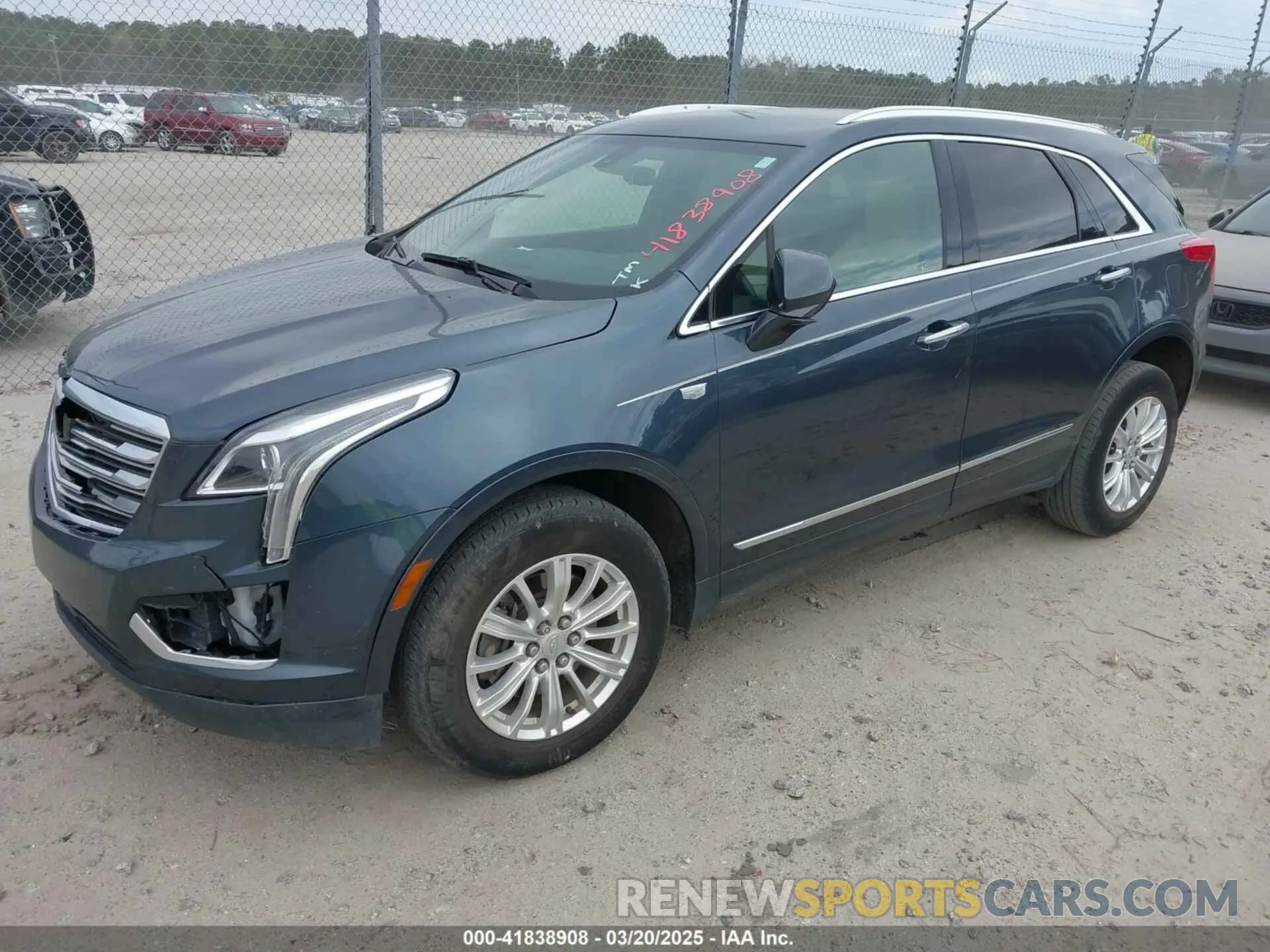 2 fotografías del automóvil dañado 1GYKNARS5KZ220991 CADILLAC XT5 2019