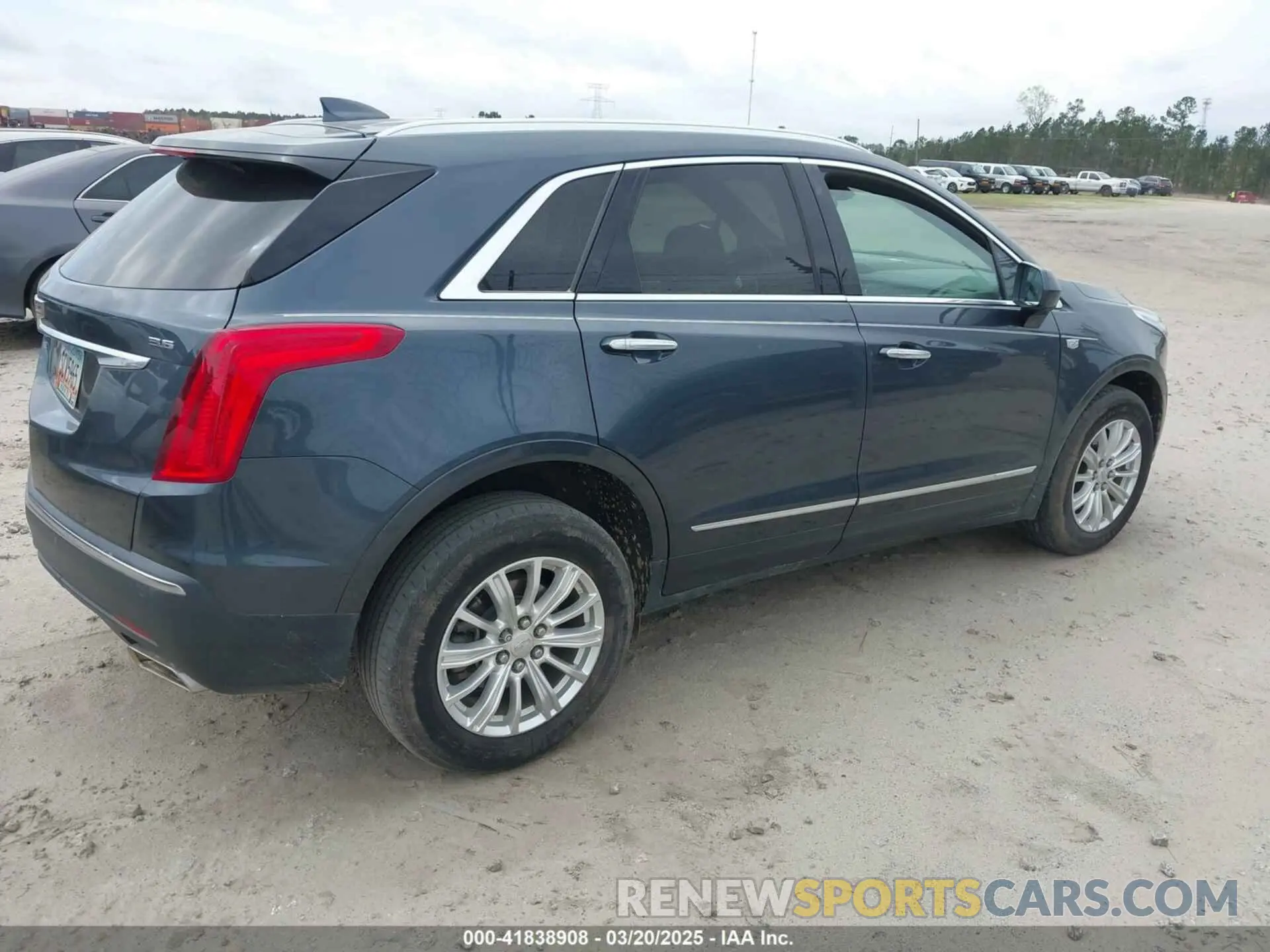 4 fotografías del automóvil dañado 1GYKNARS5KZ220991 CADILLAC XT5 2019