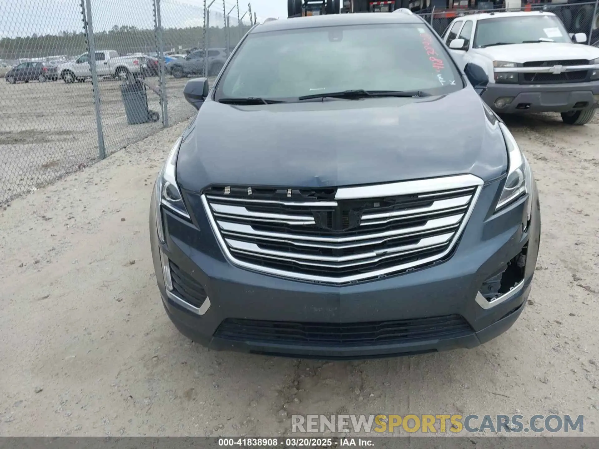8 fotografías del automóvil dañado 1GYKNARS5KZ220991 CADILLAC XT5 2019