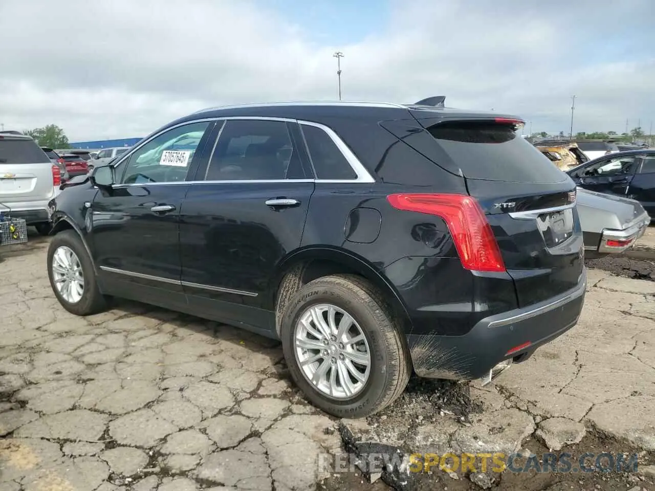 2 fotografías del automóvil dañado 1GYKNARS6KZ169100 CADILLAC XT5 2019