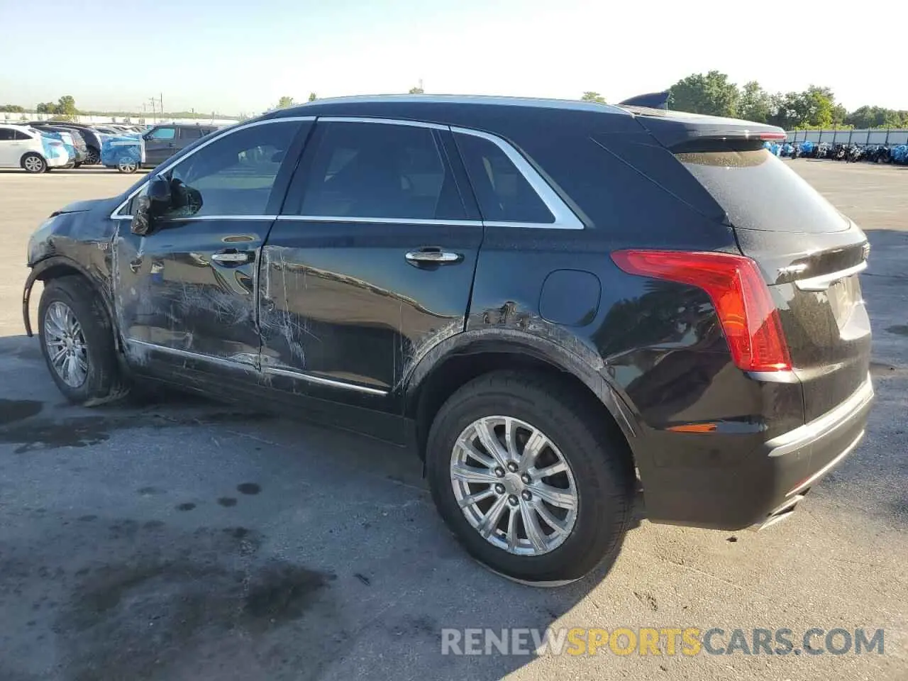 2 fotografías del automóvil dañado 1GYKNARS8KZ218927 CADILLAC XT5 2019
