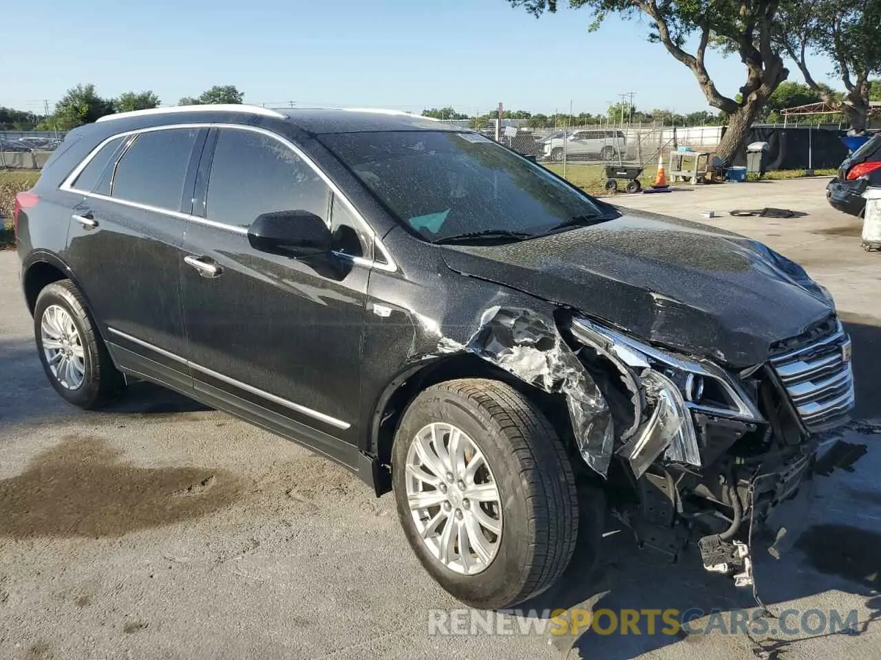 4 fotografías del automóvil dañado 1GYKNARS8KZ218927 CADILLAC XT5 2019