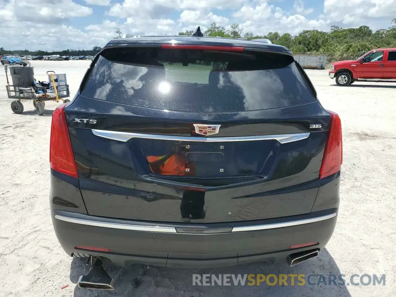 6 fotografías del automóvil dañado 1GYKNARS9KZ219259 CADILLAC XT5 2019