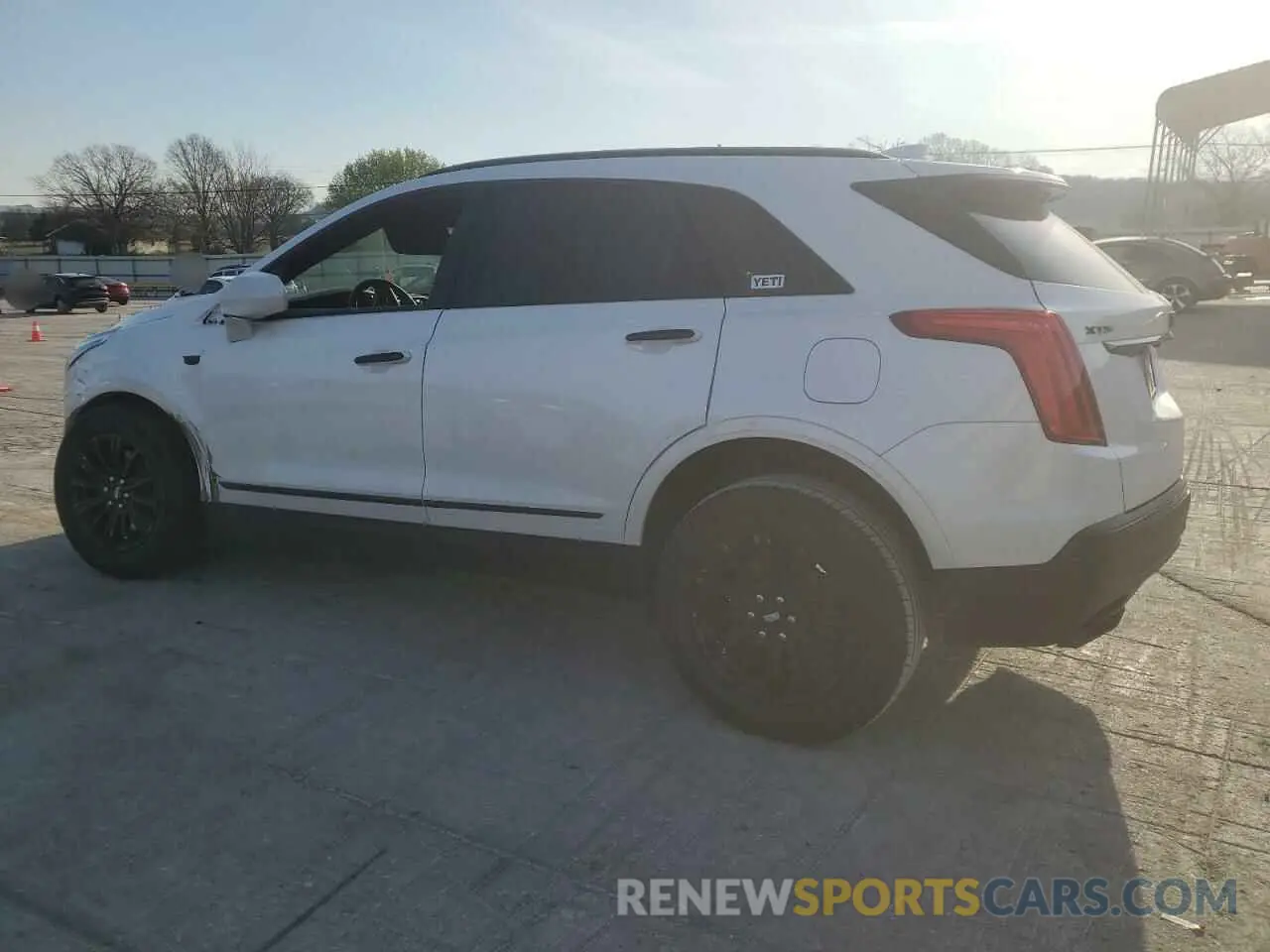 2 fotografías del automóvil dañado 1GYKNARSXKZ101883 CADILLAC XT5 2019