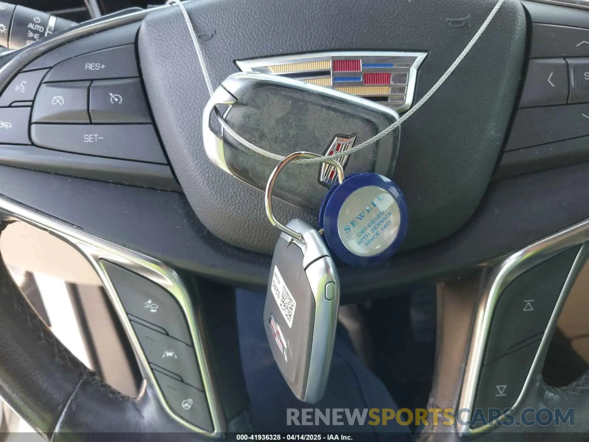 11 fotografías del automóvil dañado 1GYKNCRS1KZ135674 CADILLAC XT5 2019
