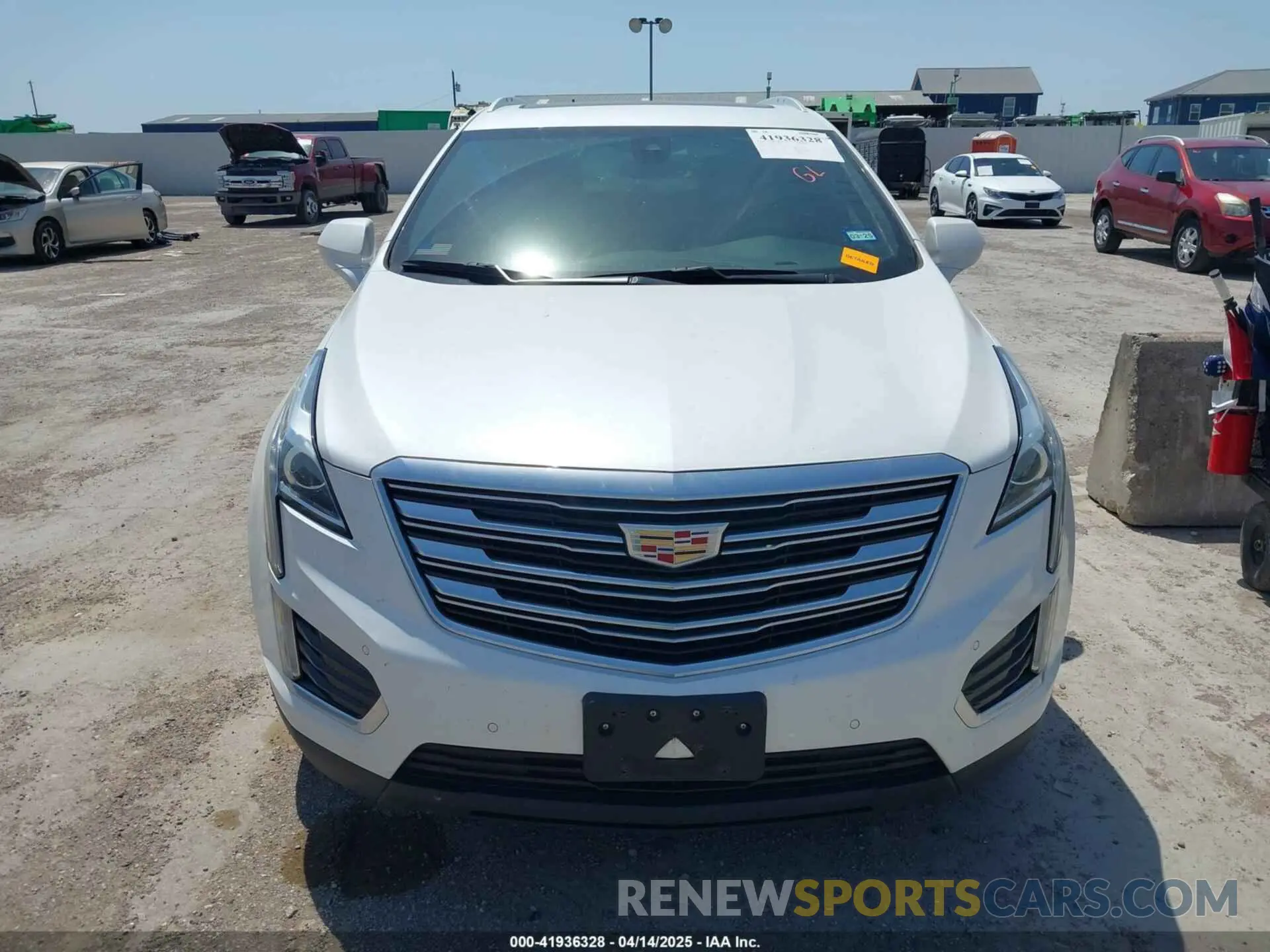 12 fotografías del automóvil dañado 1GYKNCRS1KZ135674 CADILLAC XT5 2019