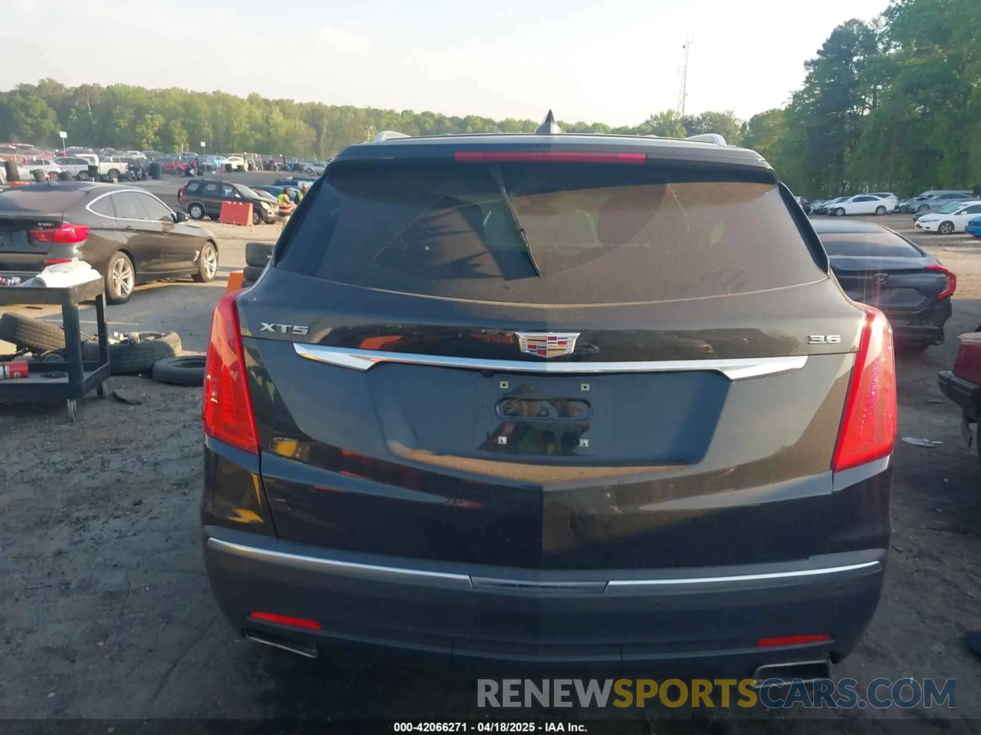 16 fotografías del automóvil dañado 1GYKNCRS2KZ251207 CADILLAC XT5 2019