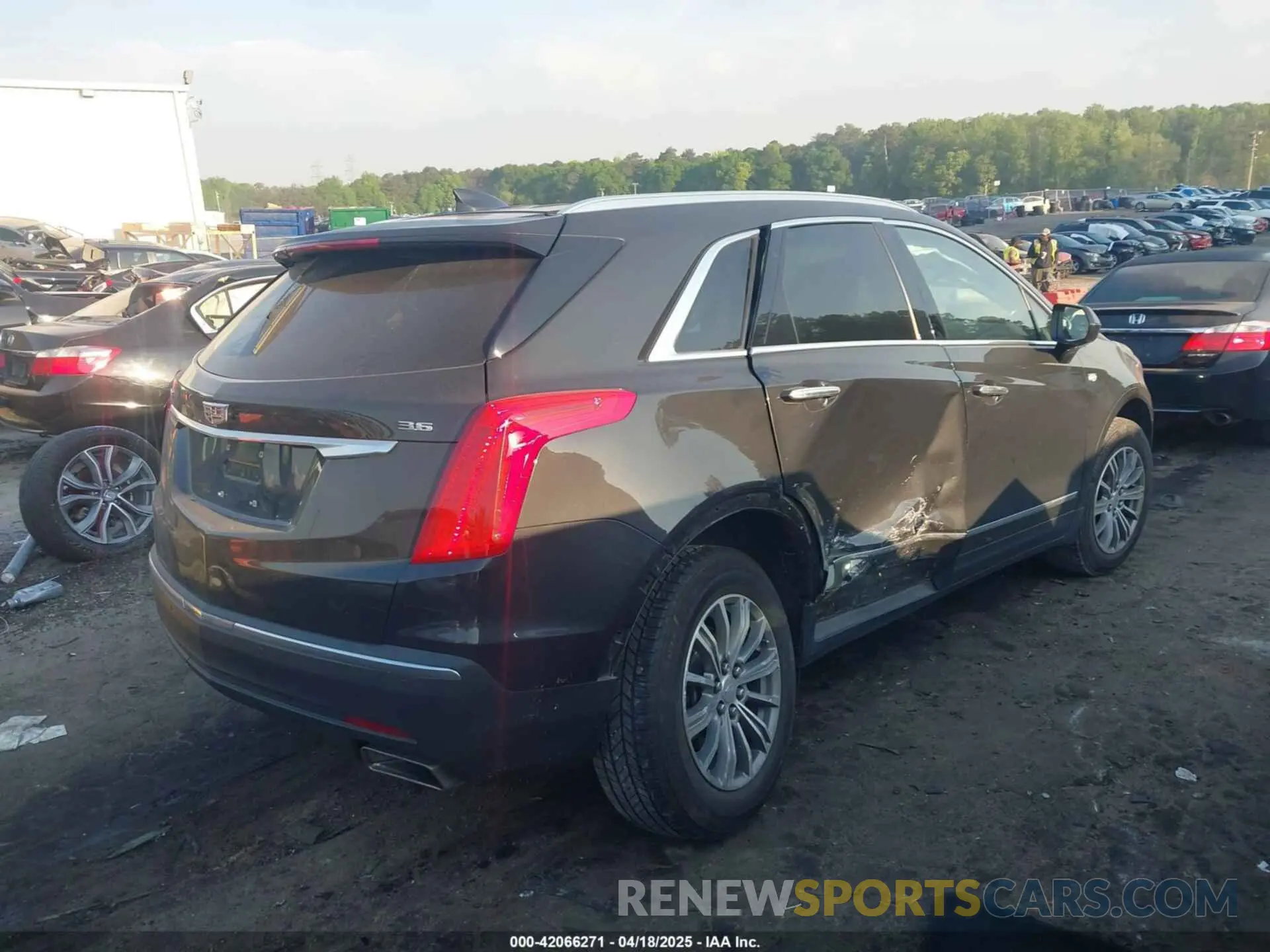 4 fotografías del automóvil dañado 1GYKNCRS2KZ251207 CADILLAC XT5 2019
