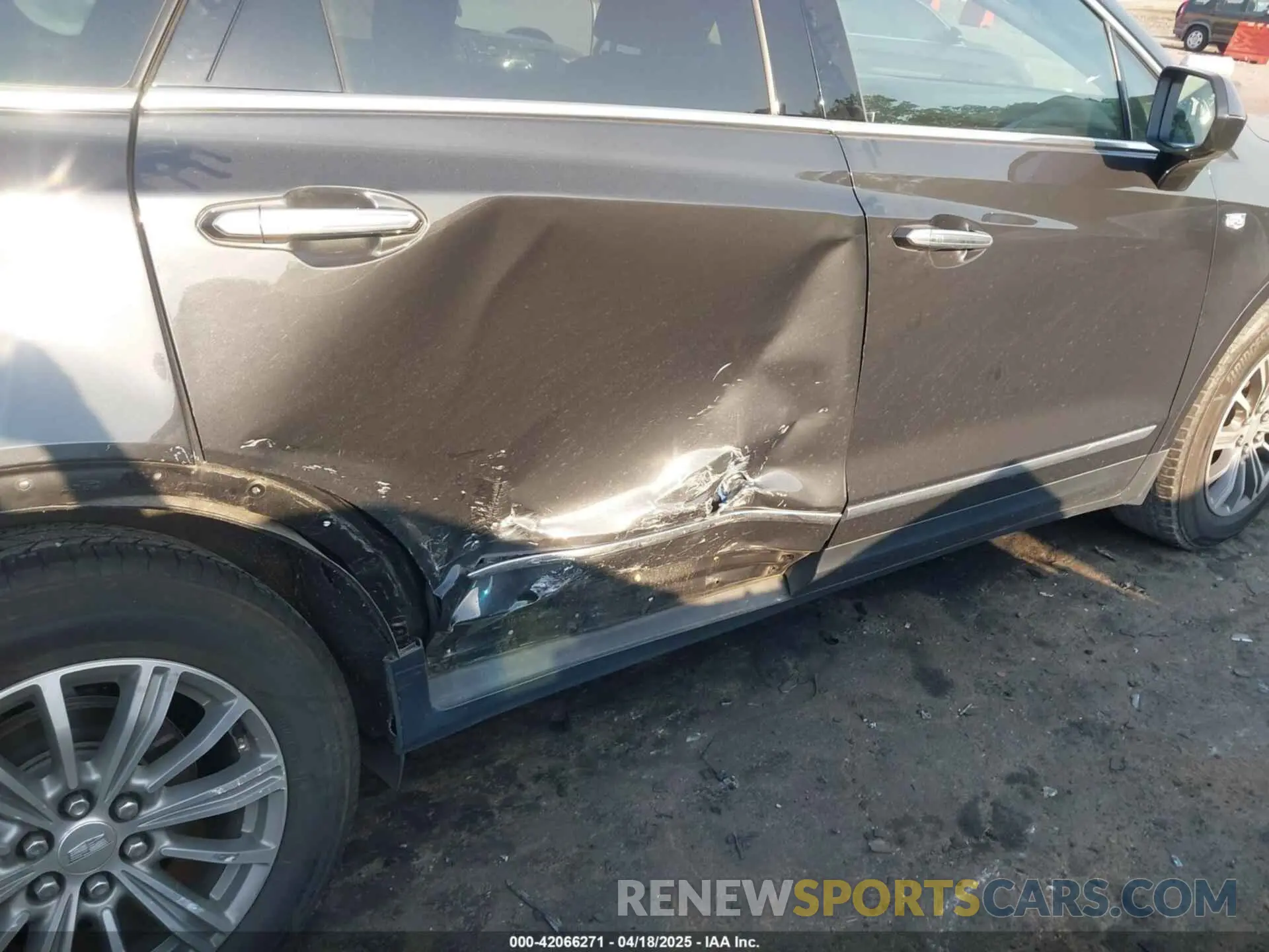 6 fotografías del automóvil dañado 1GYKNCRS2KZ251207 CADILLAC XT5 2019