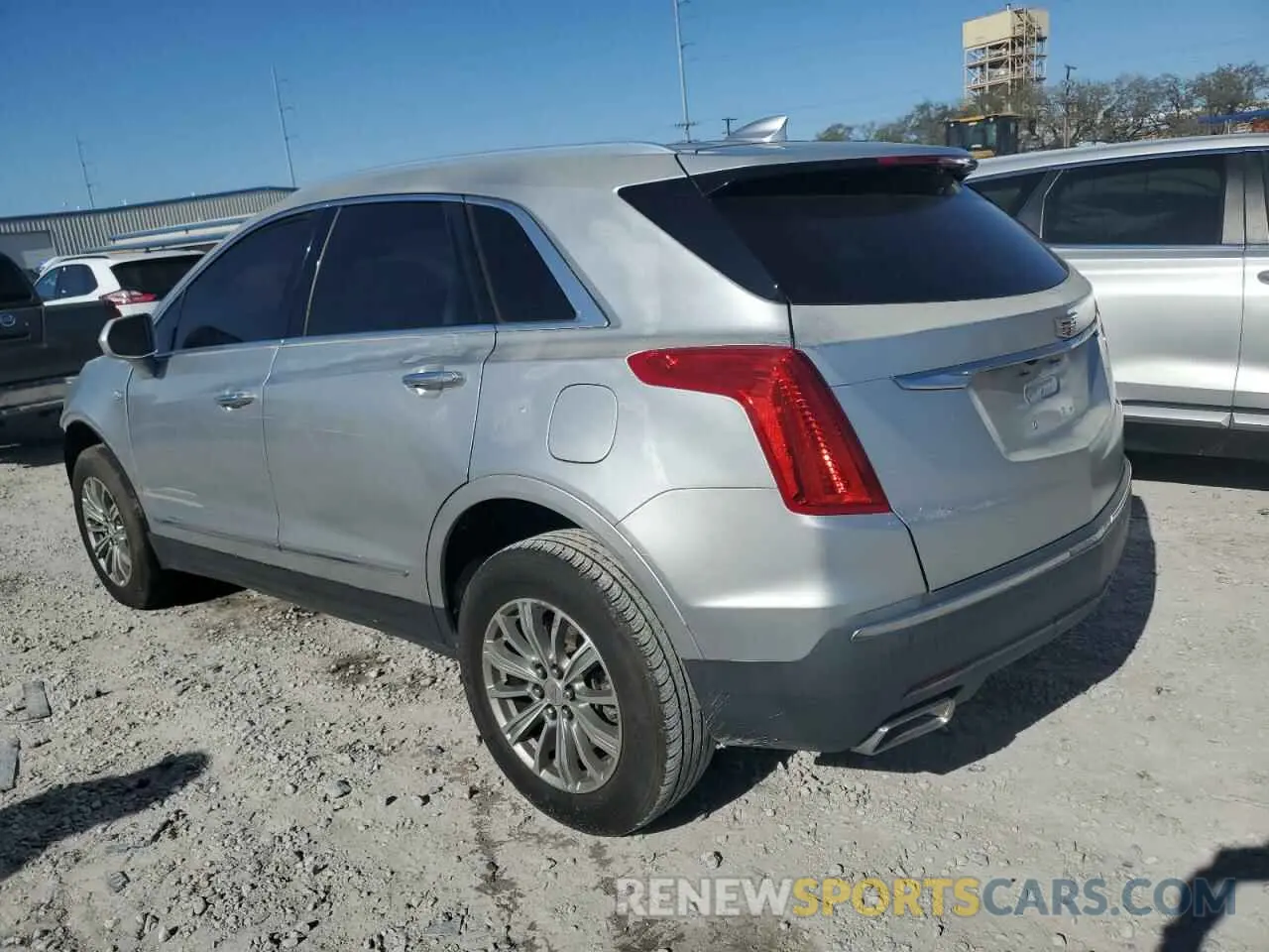 2 fotografías del automóvil dañado 1GYKNCRS3KZ122151 CADILLAC XT5 2019