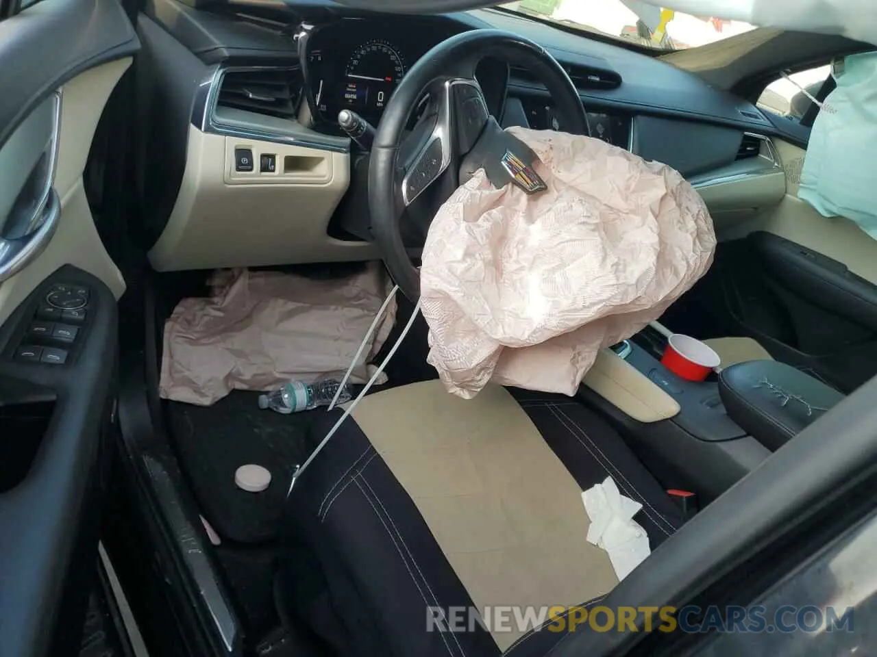 8 fotografías del automóvil dañado 1GYKNCRS6KZ271668 CADILLAC XT5 2019