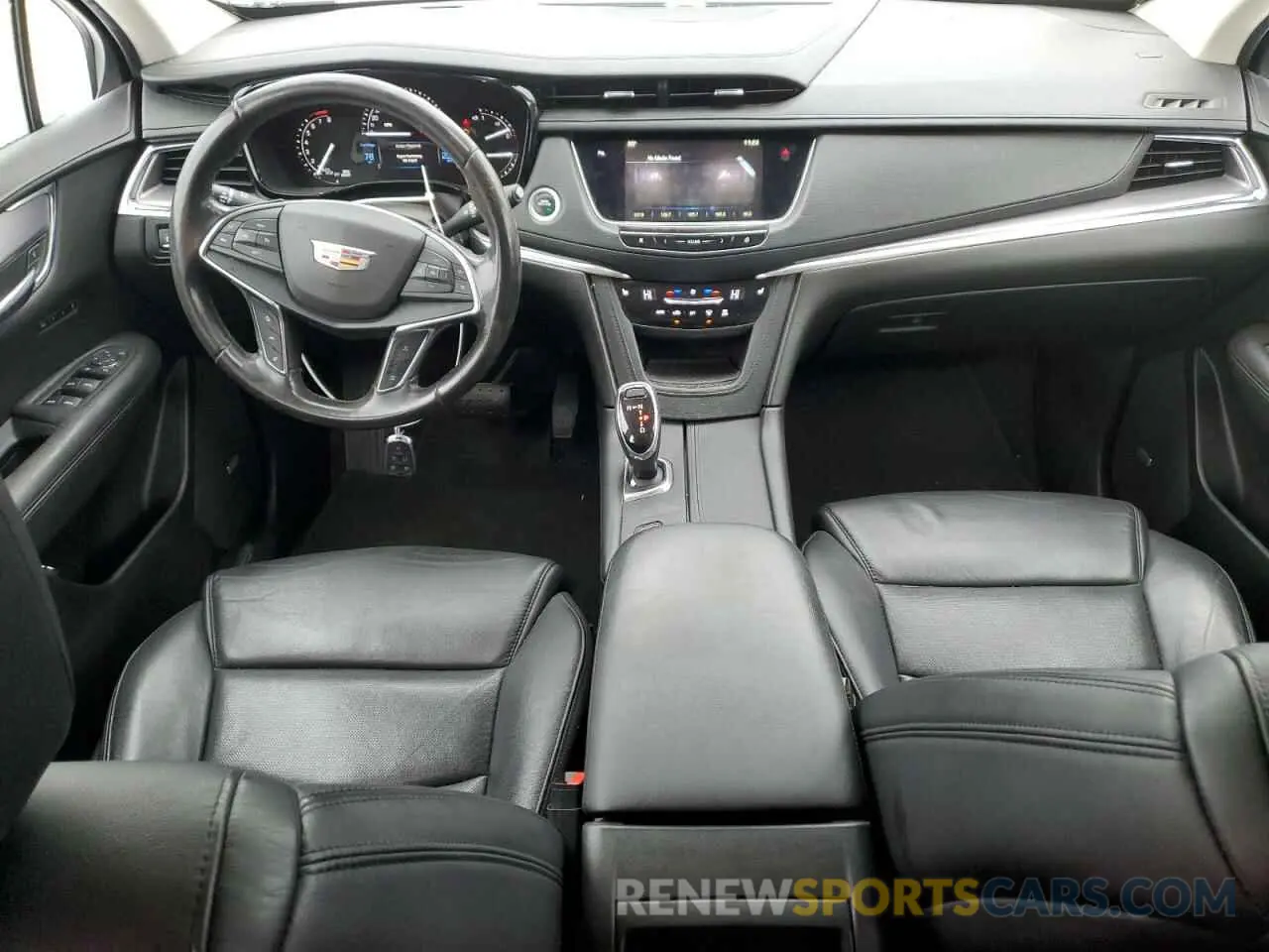 8 fotografías del automóvil dañado 1GYKNCRS9KZ236199 CADILLAC XT5 2019