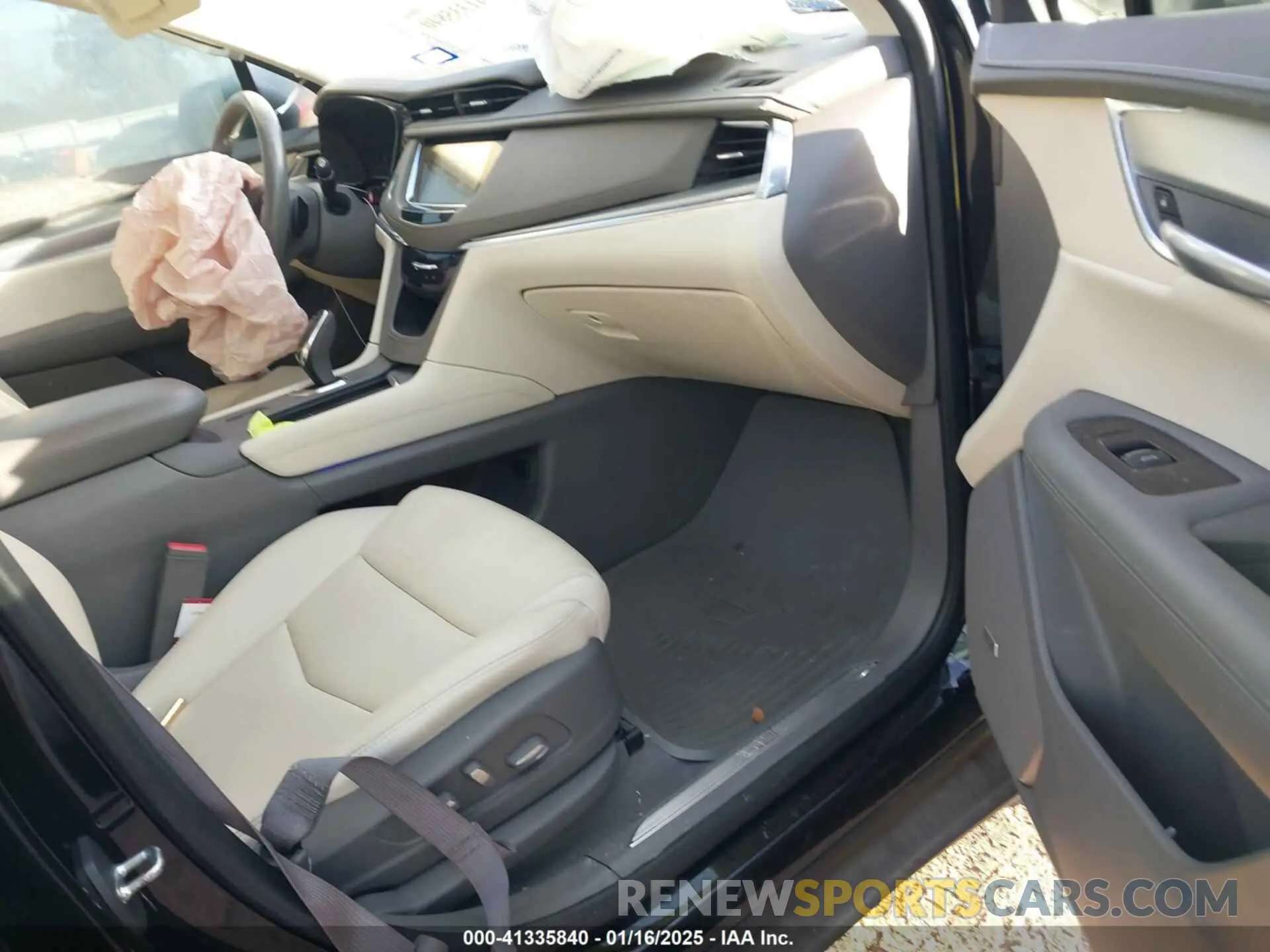 5 fotografías del automóvil dañado 1GYKNCRSXKZ102866 CADILLAC XT5 2019
