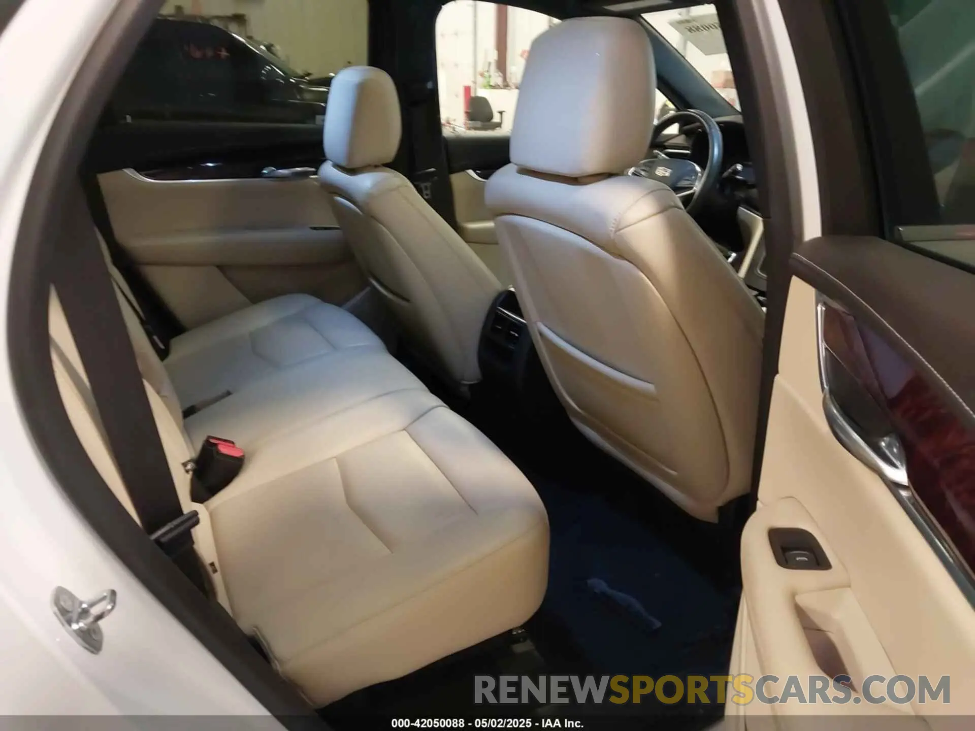 8 fotografías del automóvil dañado 1GYKNDRS3KZ149162 CADILLAC XT5 2019