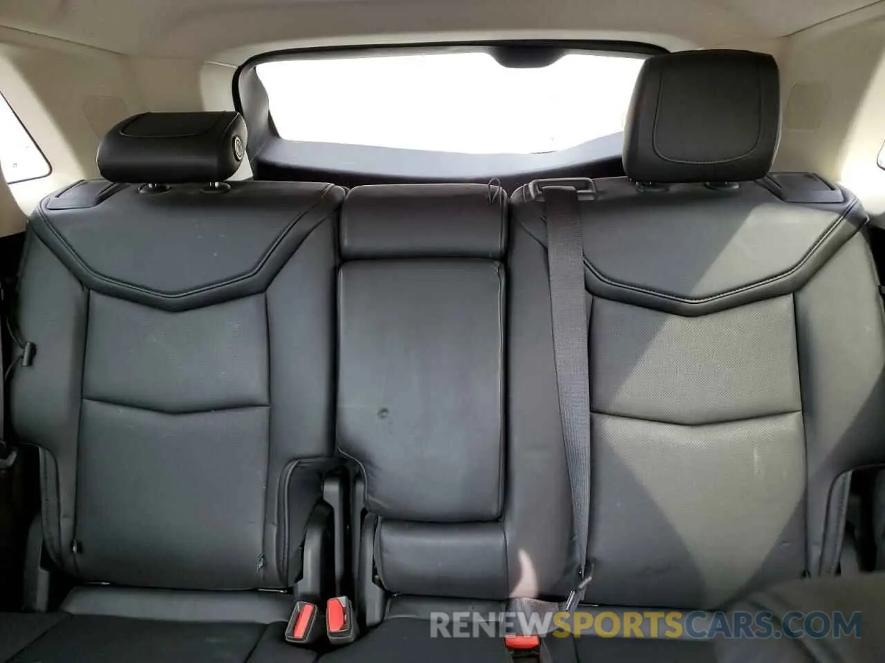 10 fotografías del automóvil dañado 1GYKNDRS4KZ185376 CADILLAC XT5 2019