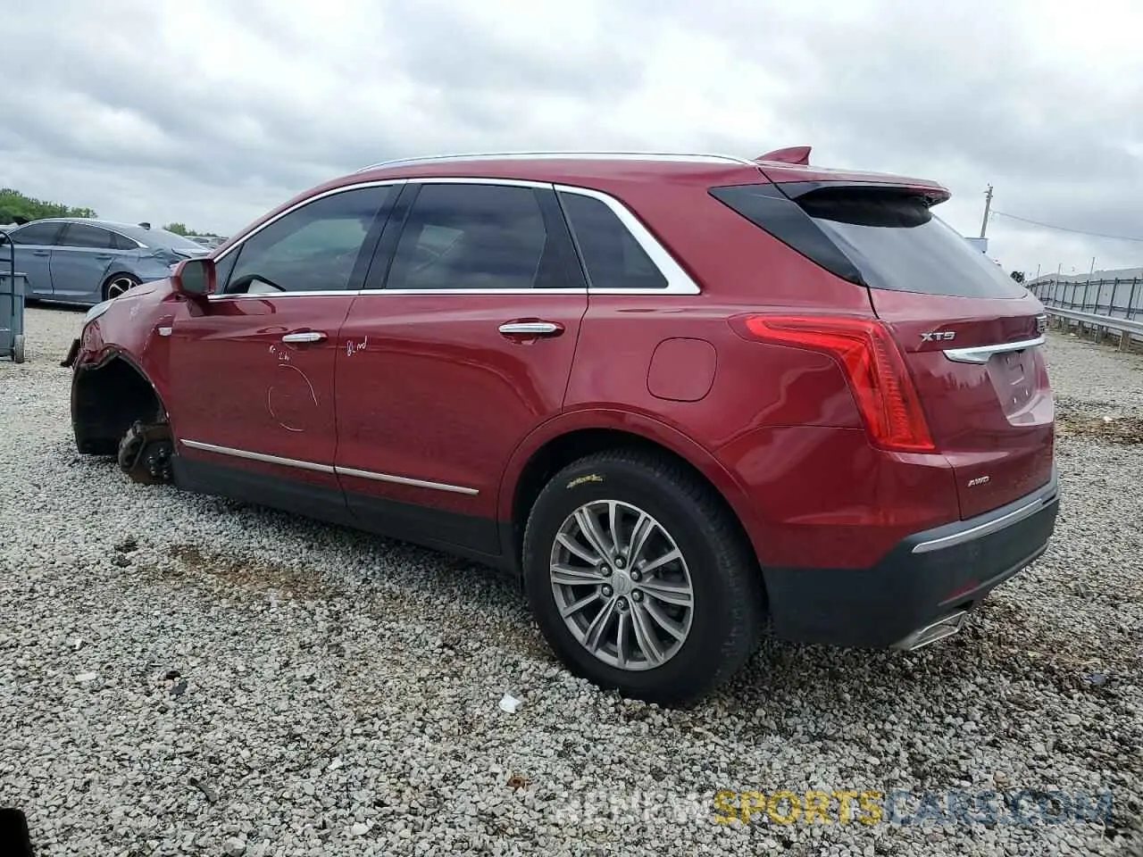 2 fotografías del automóvil dañado 1GYKNDRS4KZ241140 CADILLAC XT5 2019