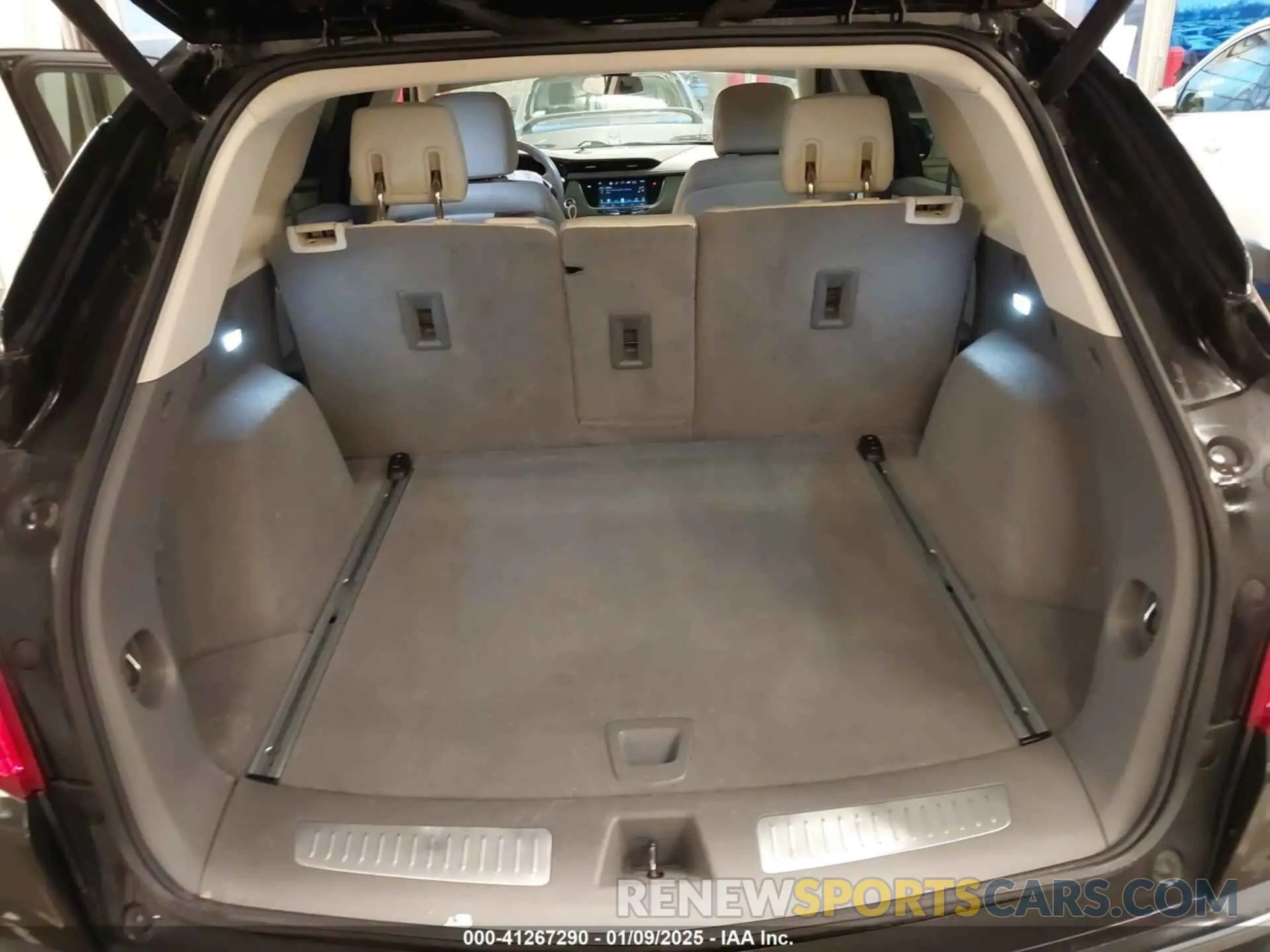 17 fotografías del automóvil dañado 1GYKNDRS5KZ124909 CADILLAC XT5 2019