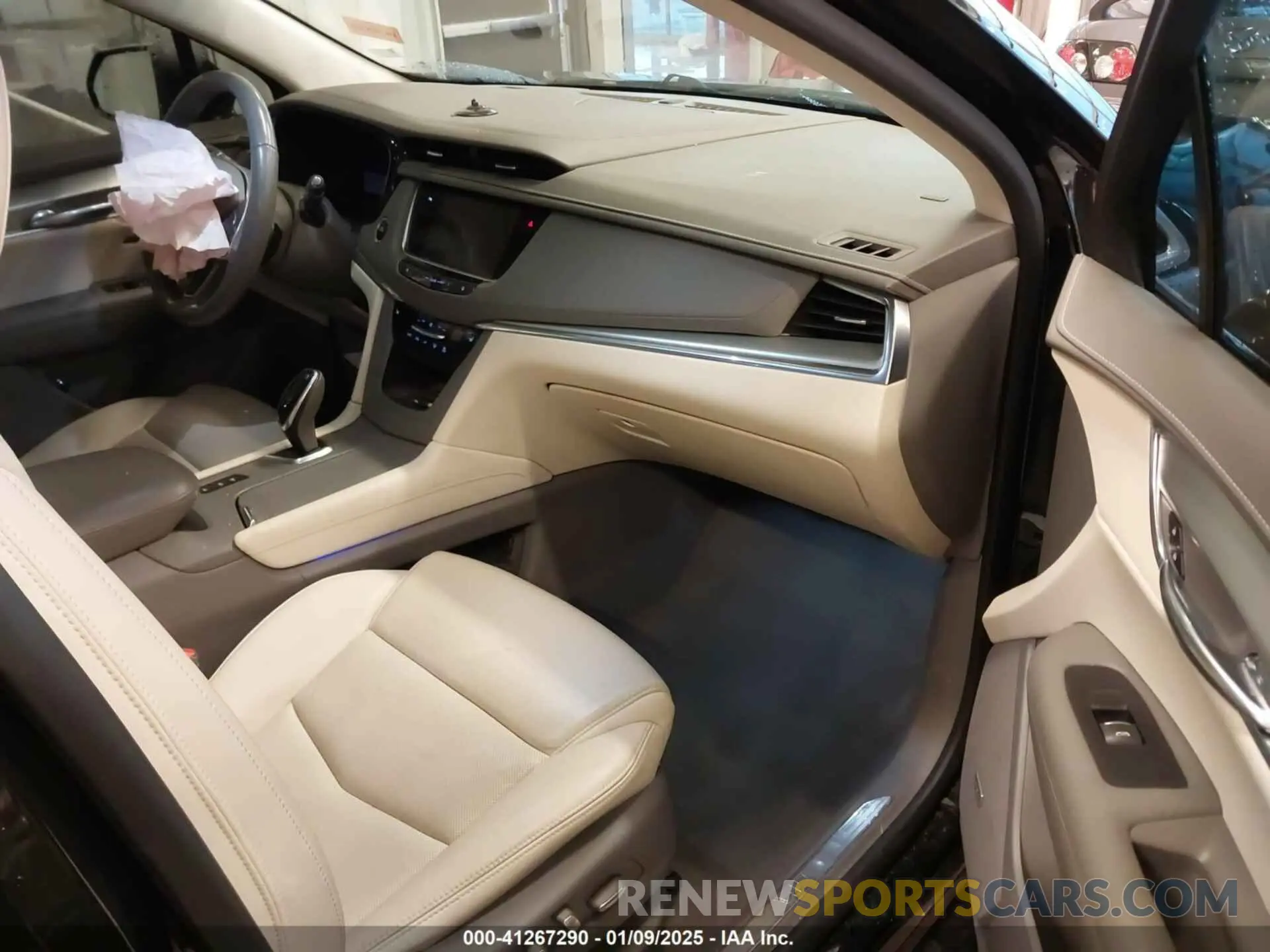 5 fotografías del automóvil dañado 1GYKNDRS5KZ124909 CADILLAC XT5 2019