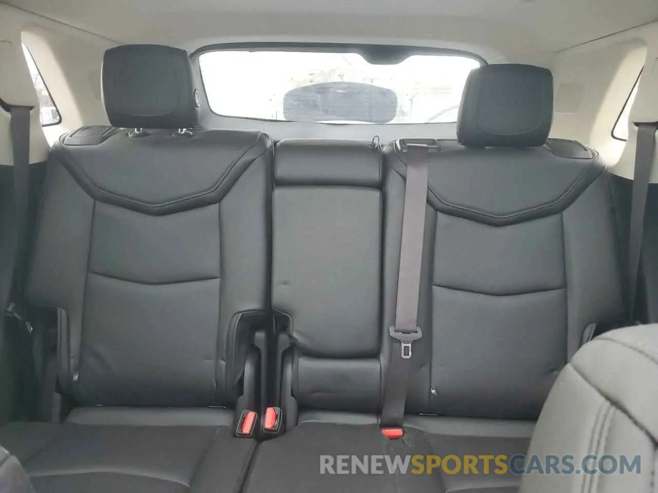 10 fotografías del automóvil dañado 1GYKNDRS7KZ240600 CADILLAC XT5 2019