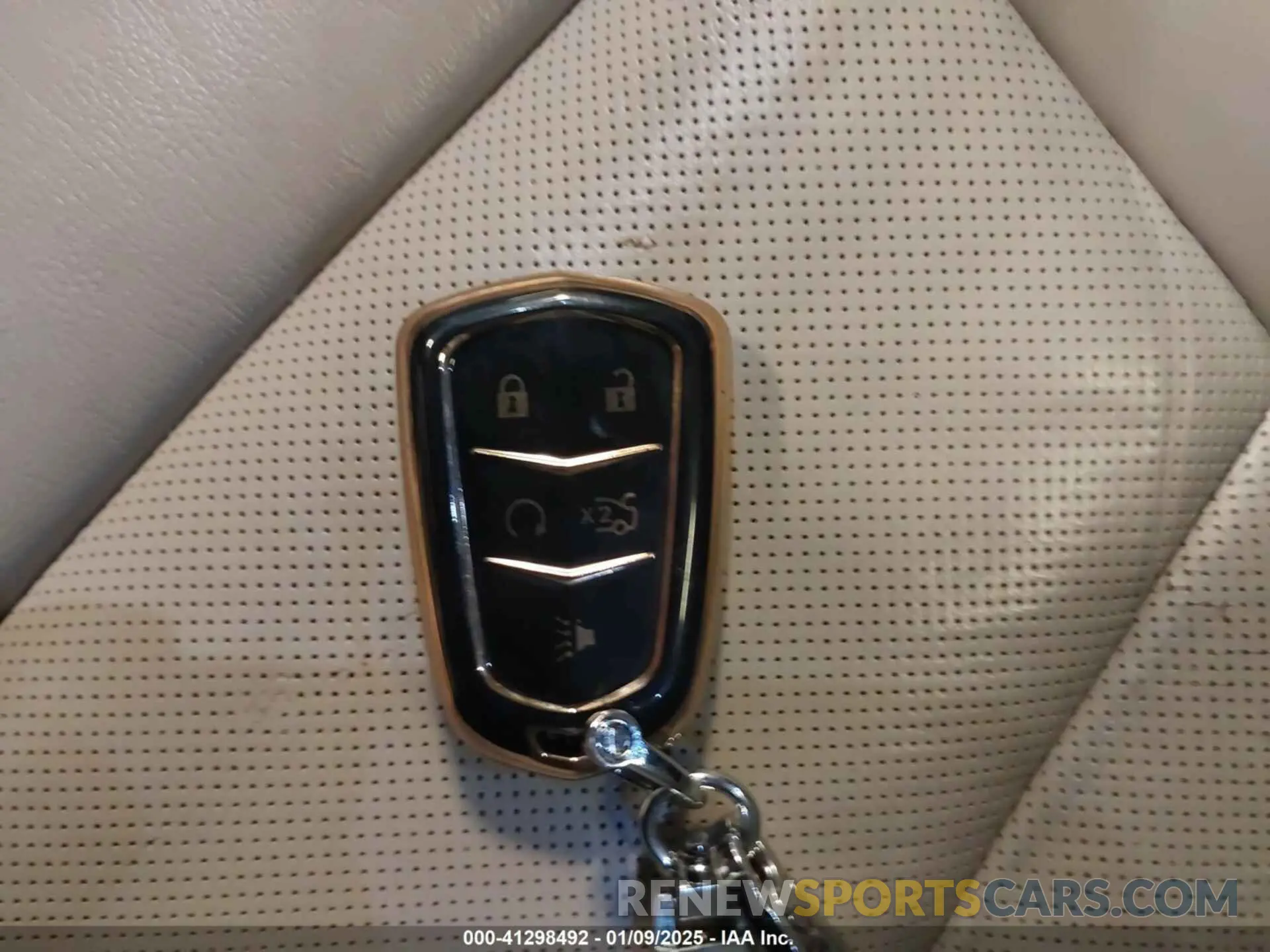 11 fotografías del automóvil dañado 1GYKNDRS9KZ199788 CADILLAC XT5 2019