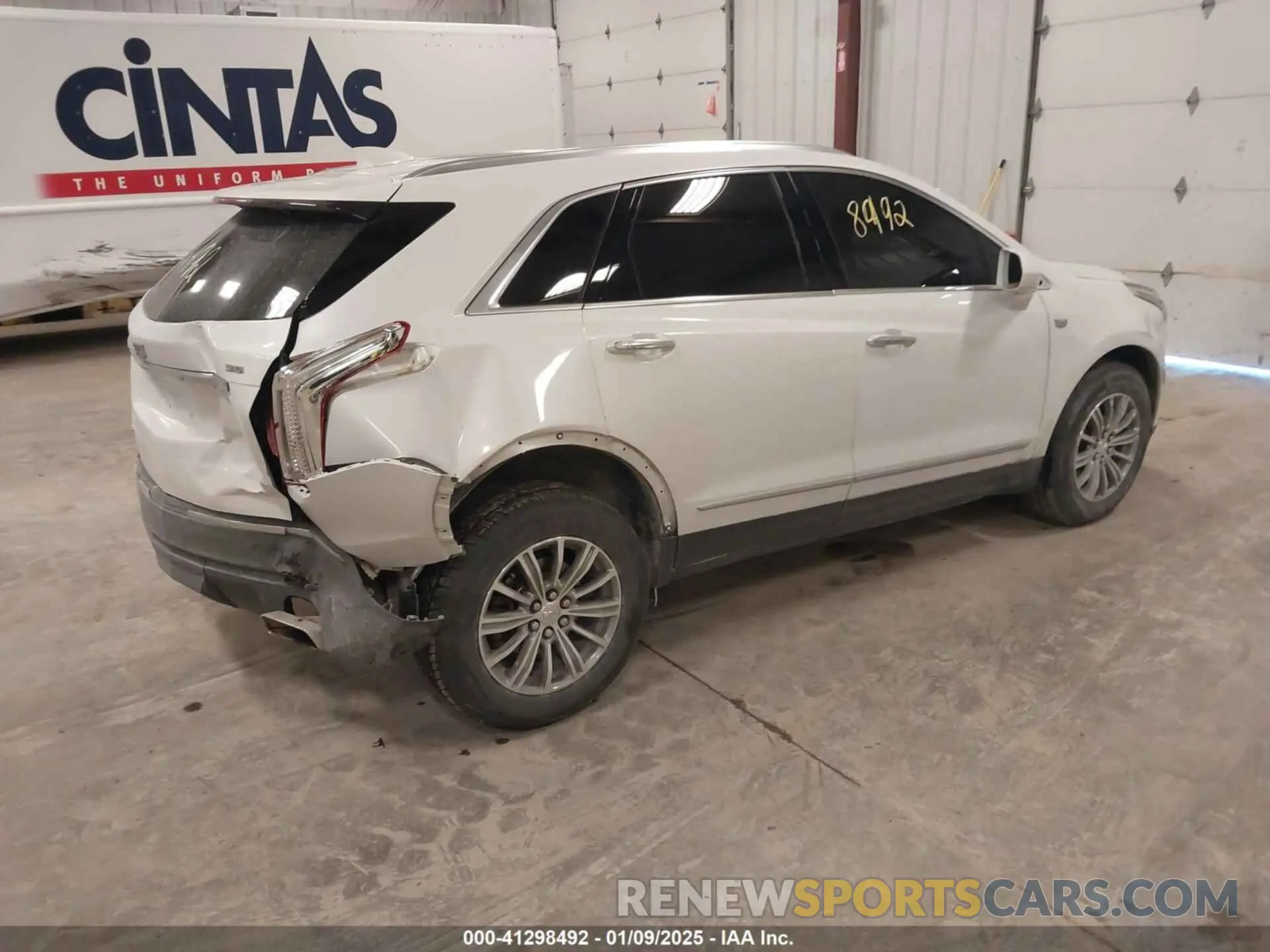 4 fotografías del automóvil dañado 1GYKNDRS9KZ199788 CADILLAC XT5 2019