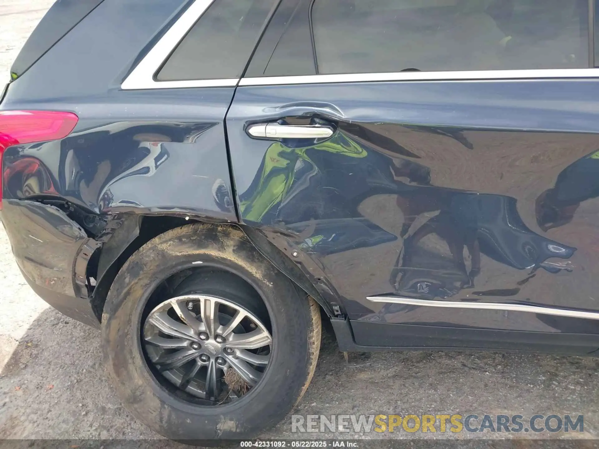 18 fotografías del automóvil dañado 1GYKNDRSXKZ232989 CADILLAC XT5 2019