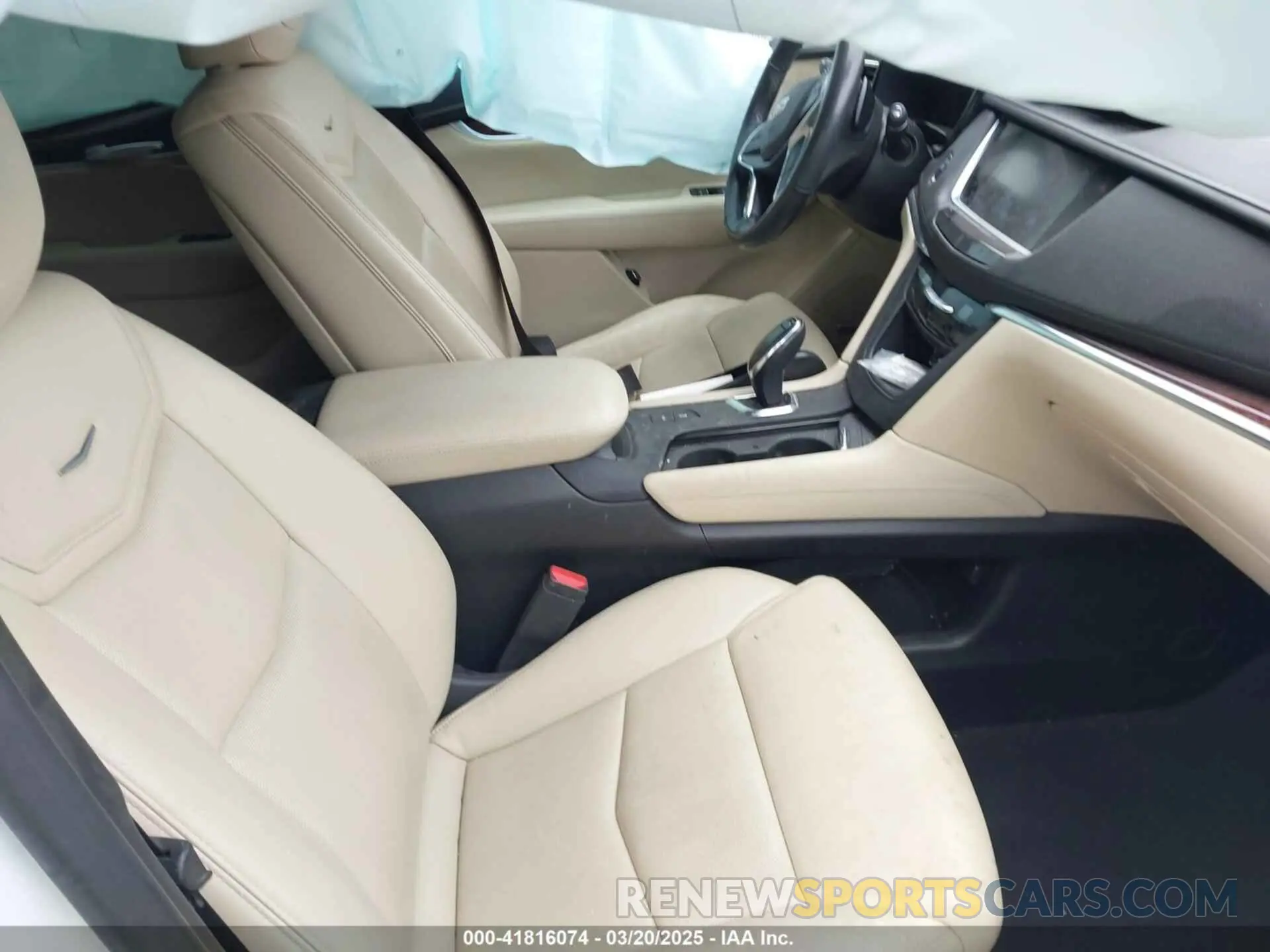 5 fotografías del automóvil dañado 1GYKNERS1KZ290754 CADILLAC XT5 2019