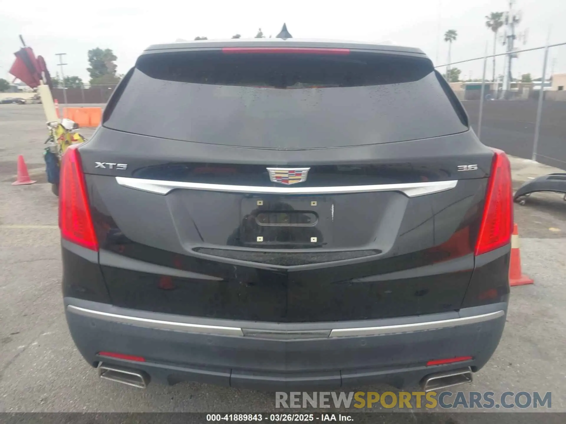 16 fotografías del automóvil dañado 1GYKNERS3KZ134635 CADILLAC XT5 2019