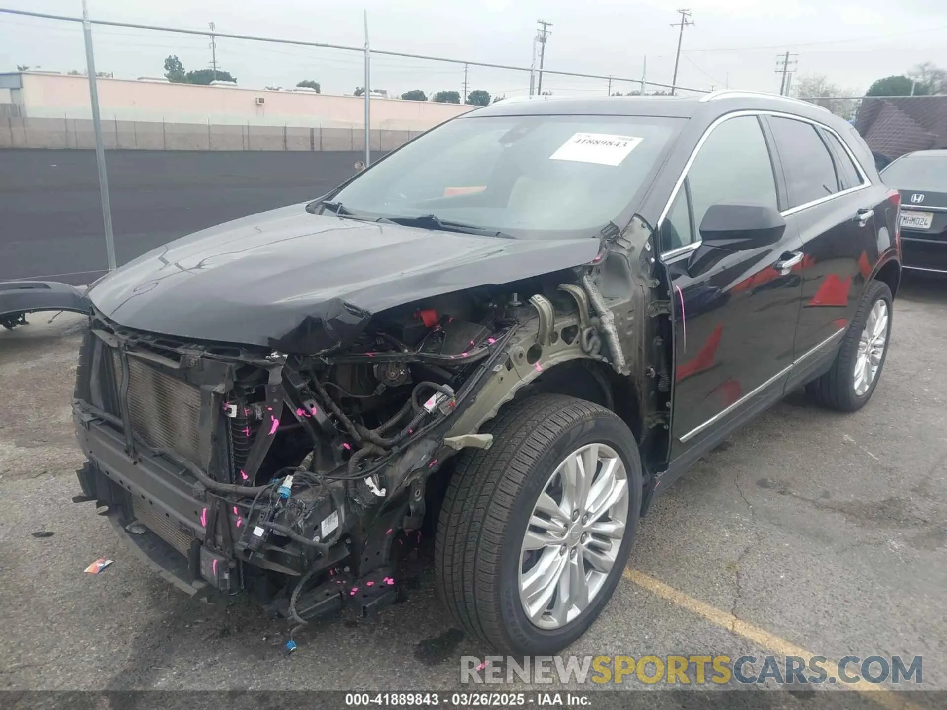 2 fotografías del automóvil dañado 1GYKNERS3KZ134635 CADILLAC XT5 2019