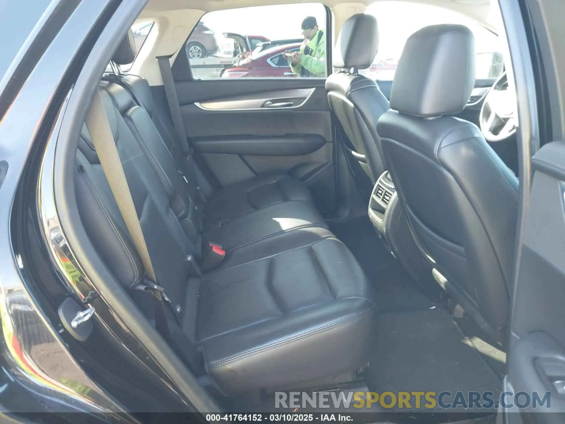 8 fotografías del automóvil dañado 1GYKNFRS1KZ250468 CADILLAC XT5 2019