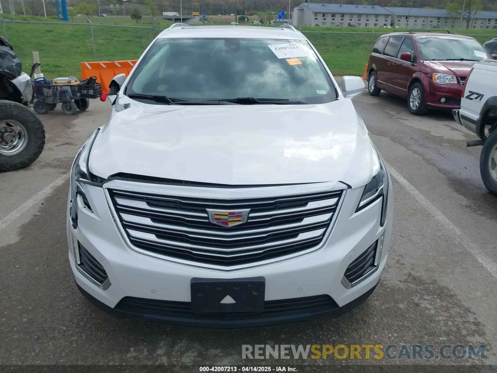 12 fotografías del automóvil dañado 1GYKNFRS8KZ109154 CADILLAC XT5 2019