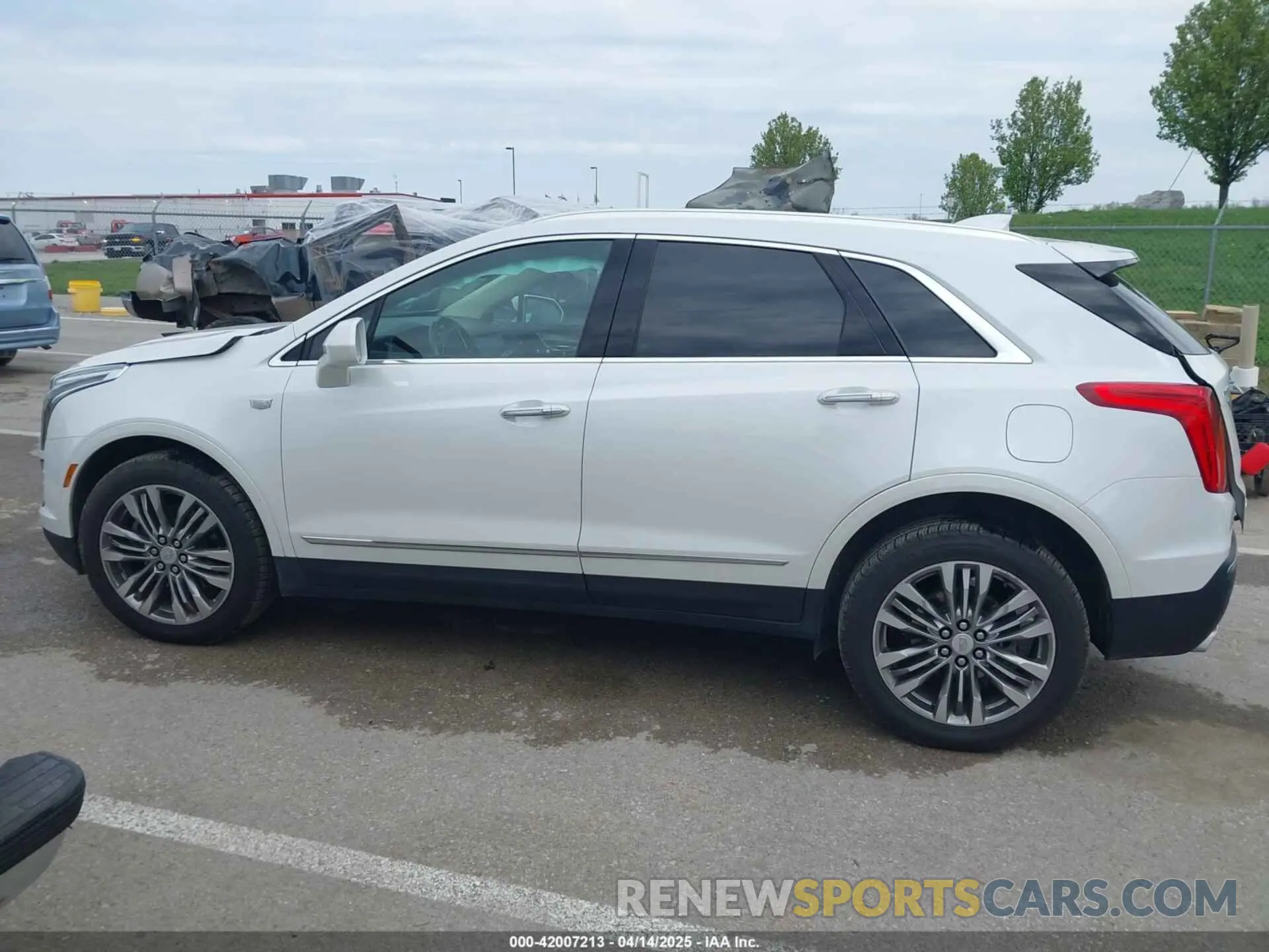 14 fotografías del automóvil dañado 1GYKNFRS8KZ109154 CADILLAC XT5 2019