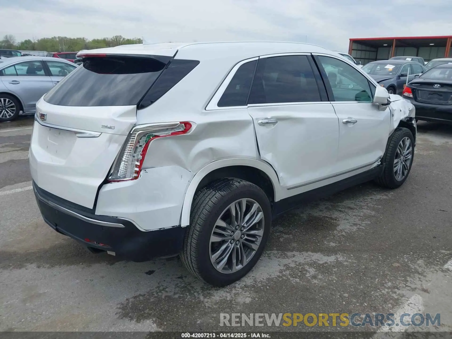 4 fotografías del automóvil dañado 1GYKNFRS8KZ109154 CADILLAC XT5 2019